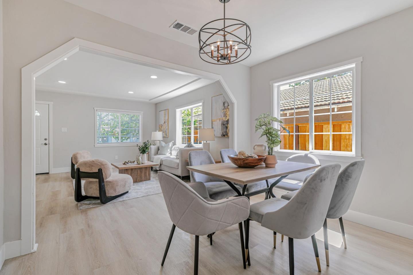 Detail Gallery Image 7 of 44 For 197 S 24th St, San Jose,  CA 95116 - 3 Beds | 1 Baths