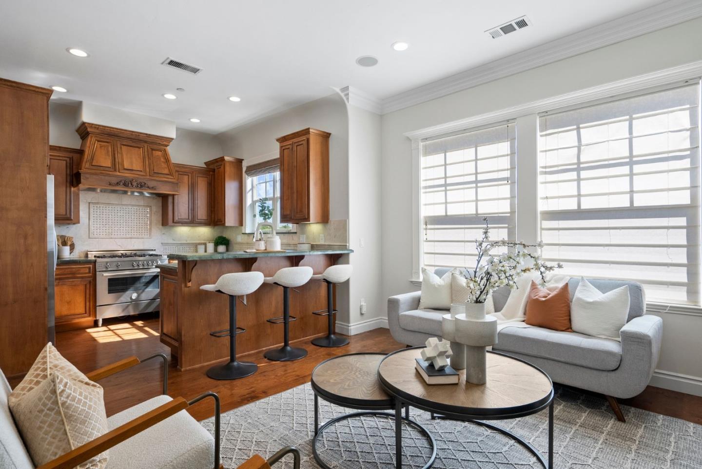 Detail Gallery Image 12 of 58 For 780 Nirasa Ln, San Jose,  CA 95125 - 4 Beds | 3/1 Baths