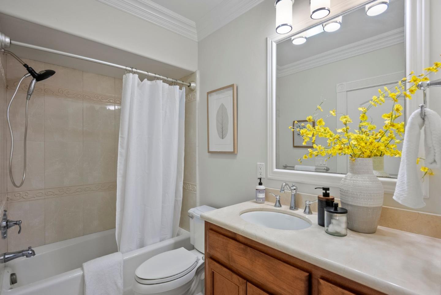 Detail Gallery Image 35 of 58 For 780 Nirasa Ln, San Jose,  CA 95125 - 4 Beds | 3/1 Baths