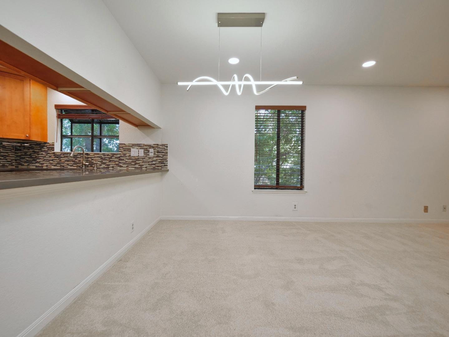 Detail Gallery Image 11 of 74 For 471 Northlake Dr #47,  San Jose,  CA 95117 - 1 Beds | 1 Baths