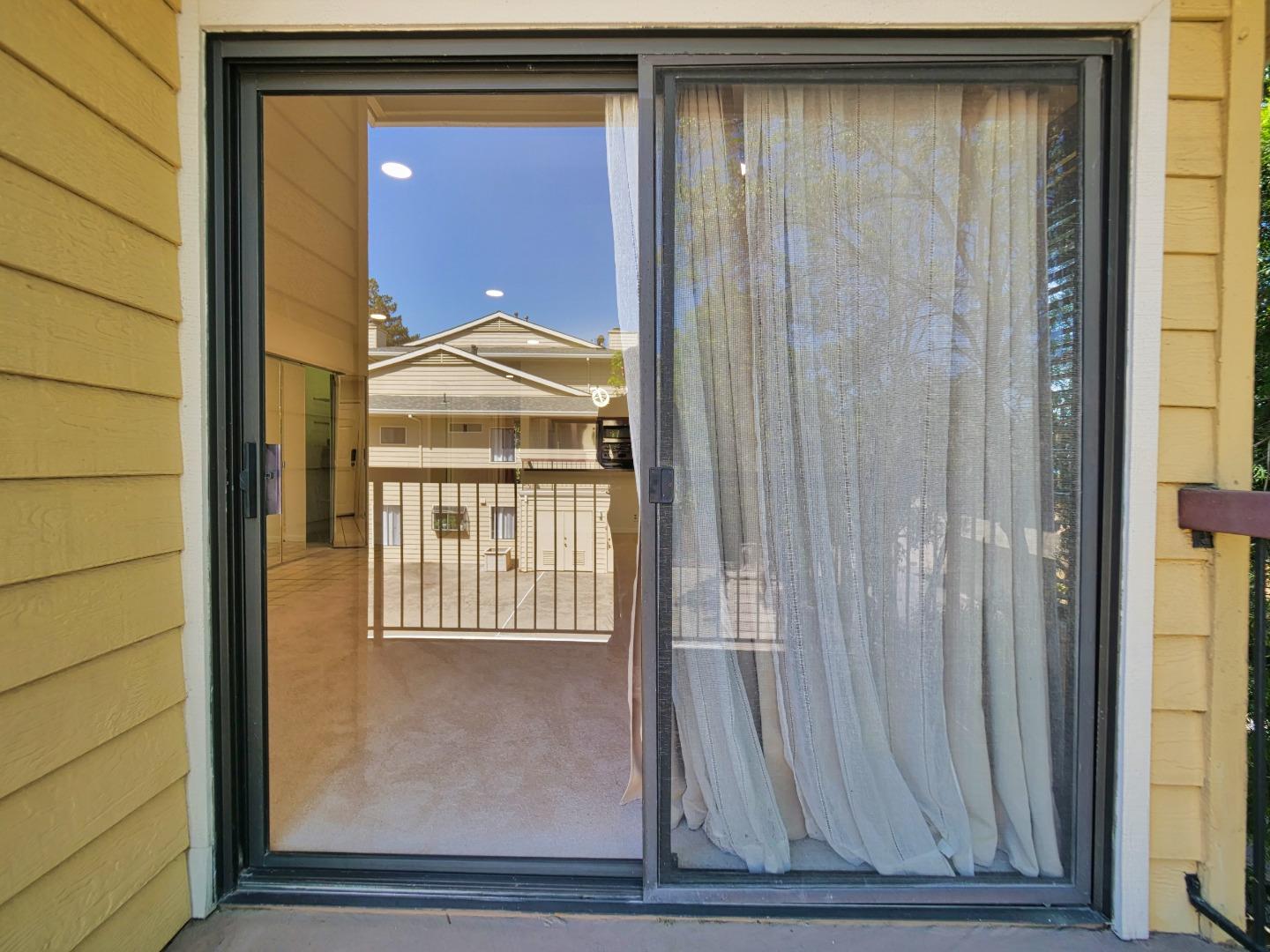 Detail Gallery Image 31 of 74 For 471 Northlake Dr #47,  San Jose,  CA 95117 - 1 Beds | 1 Baths