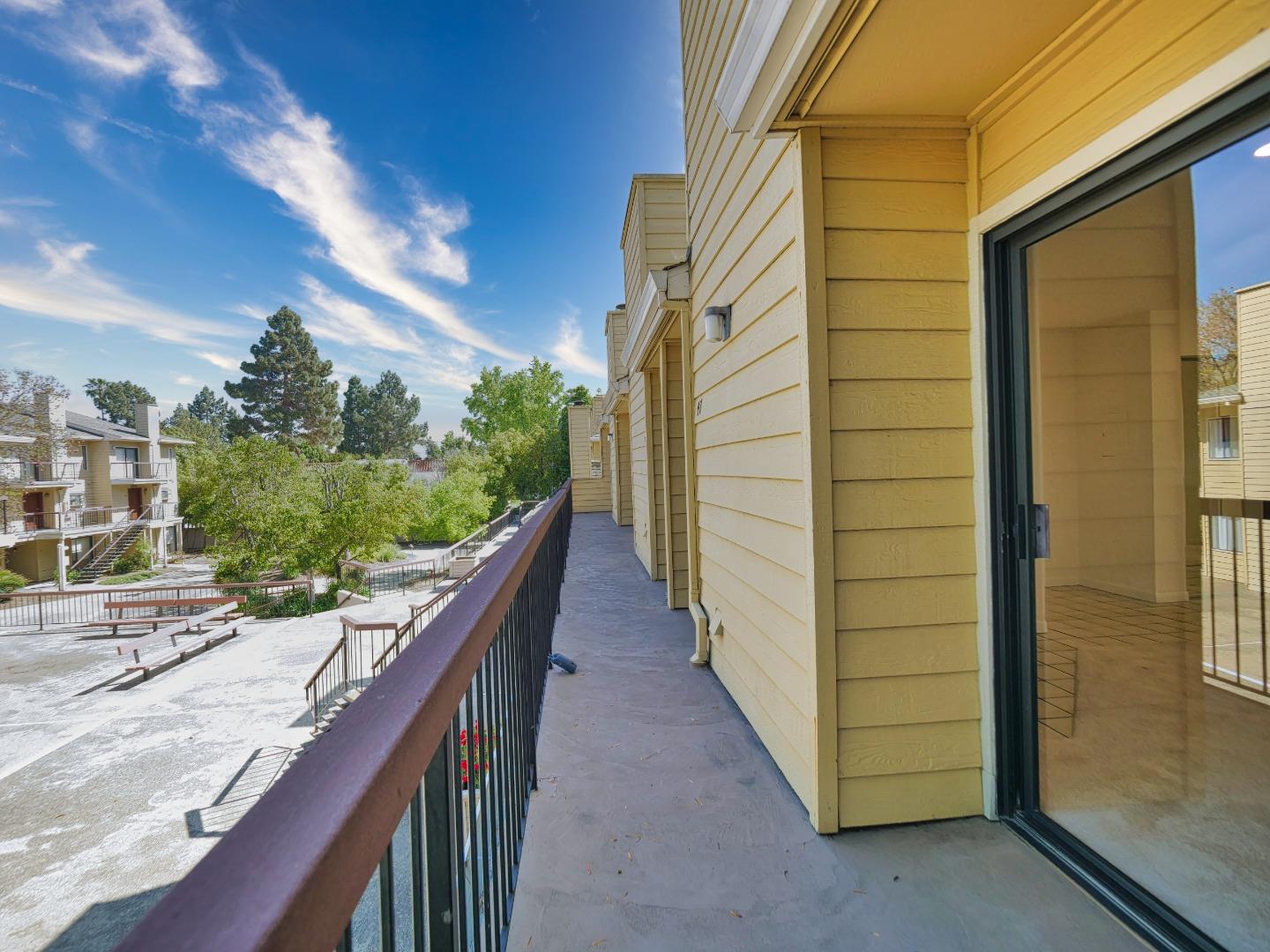 Detail Gallery Image 32 of 74 For 471 Northlake Dr #47,  San Jose,  CA 95117 - 1 Beds | 1 Baths