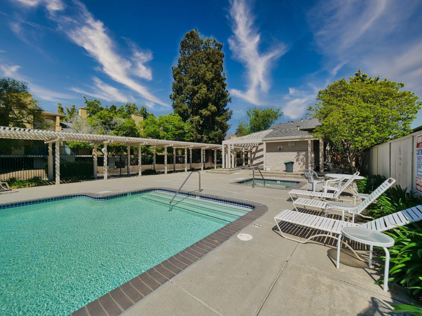 Detail Gallery Image 37 of 74 For 471 Northlake Dr #47,  San Jose,  CA 95117 - 1 Beds | 1 Baths