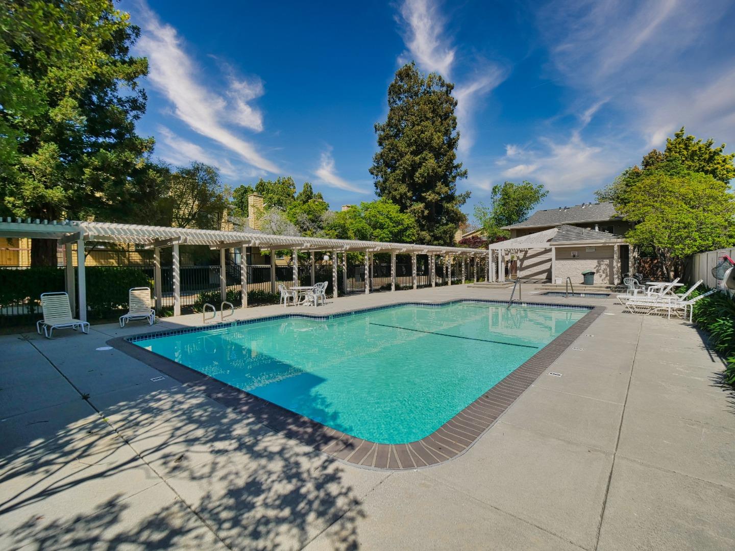 Detail Gallery Image 38 of 74 For 471 Northlake Dr #47,  San Jose,  CA 95117 - 1 Beds | 1 Baths