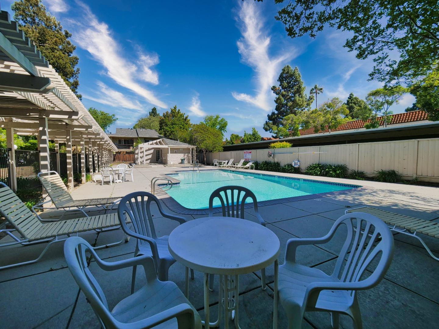 Detail Gallery Image 40 of 74 For 471 Northlake Dr #47,  San Jose,  CA 95117 - 1 Beds | 1 Baths