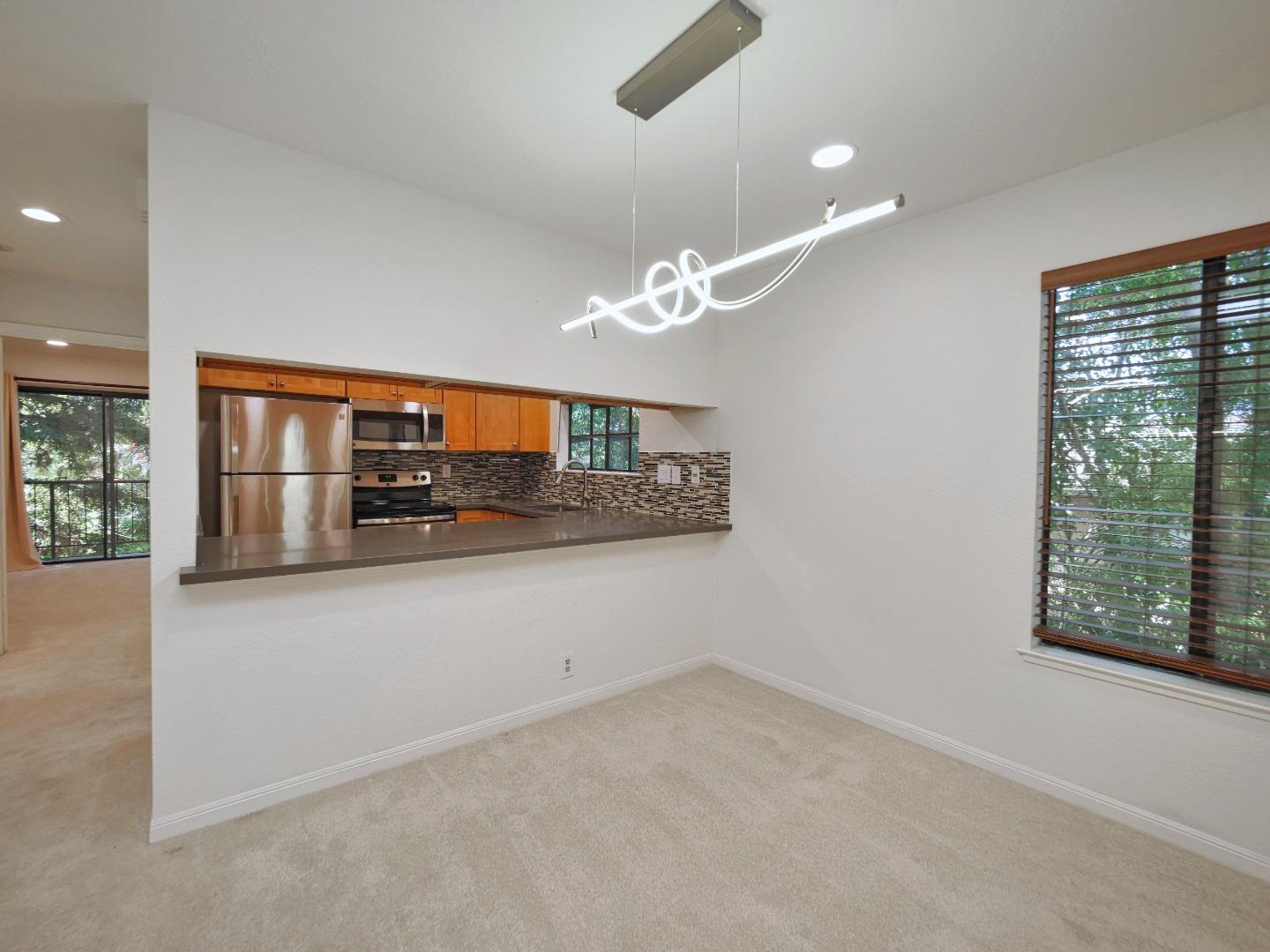 Detail Gallery Image 9 of 74 For 471 Northlake Dr #47,  San Jose,  CA 95117 - 1 Beds | 1 Baths