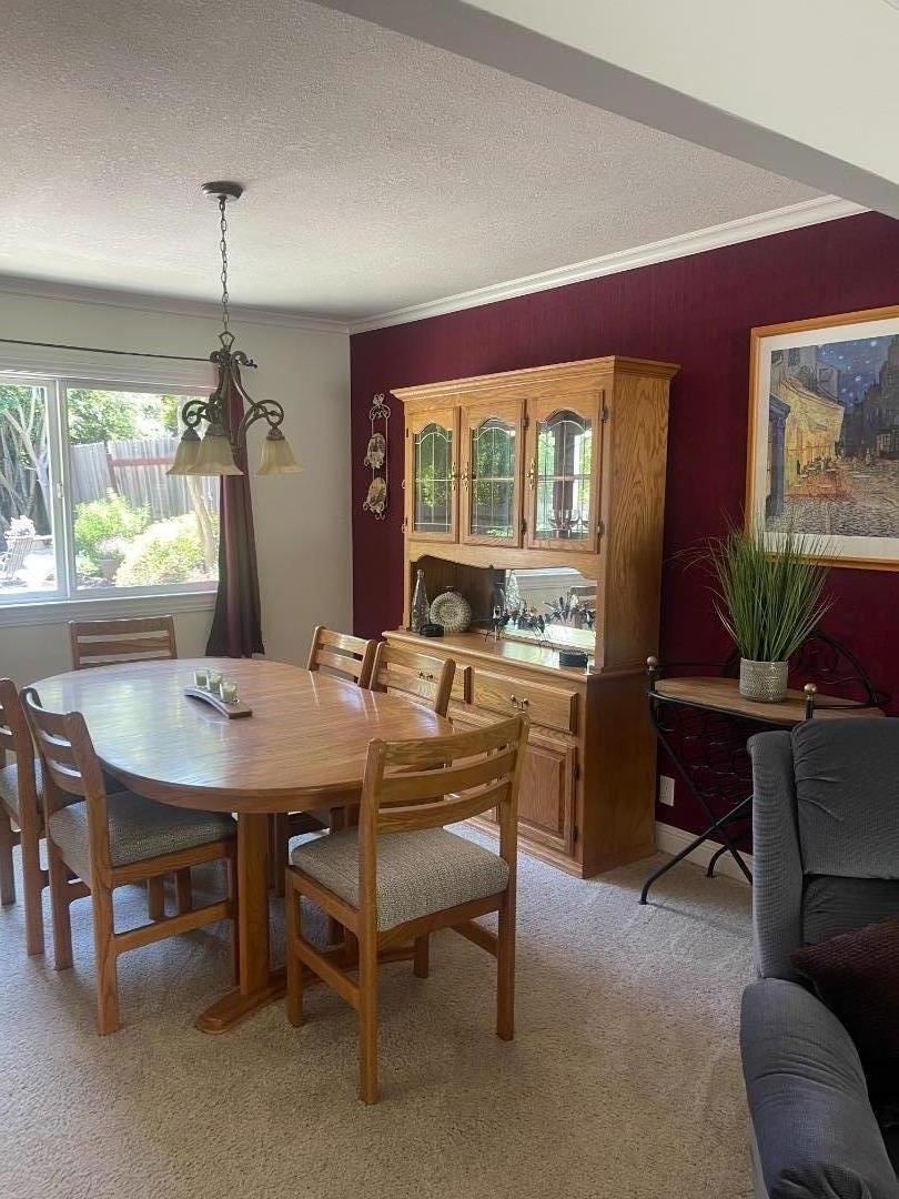 Detail Gallery Image 4 of 13 For 1430 Welburn Ave, Gilroy,  CA 95020 - 5 Beds | 3 Baths