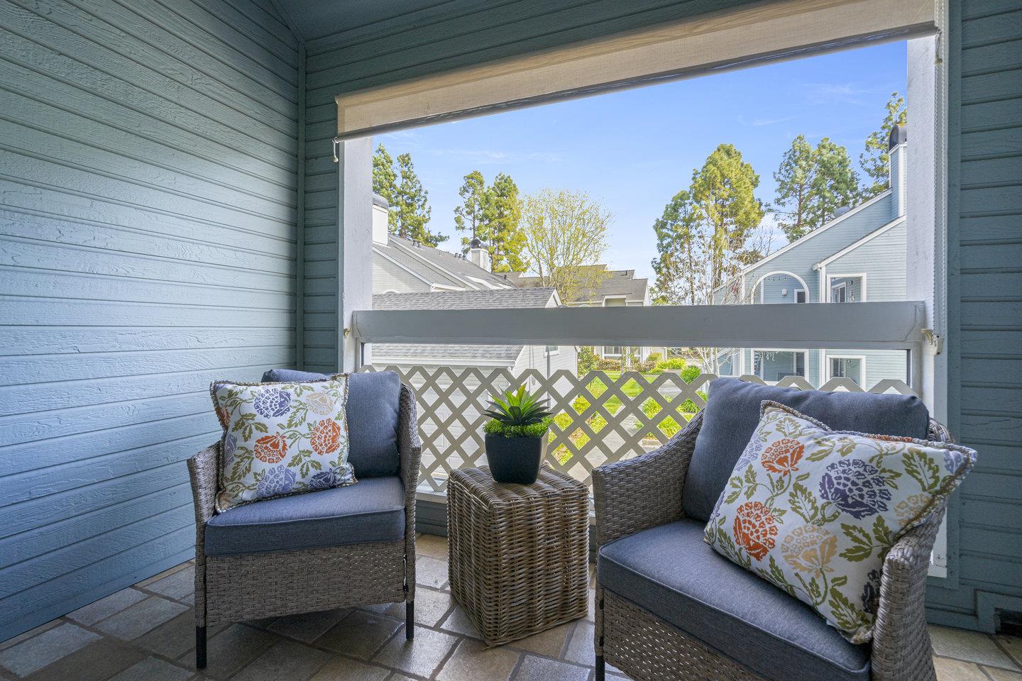 Detail Gallery Image 11 of 32 For 873 Boardwalk Pl, Redwood Shores,  CA 94065 - 2 Beds | 2/1 Baths