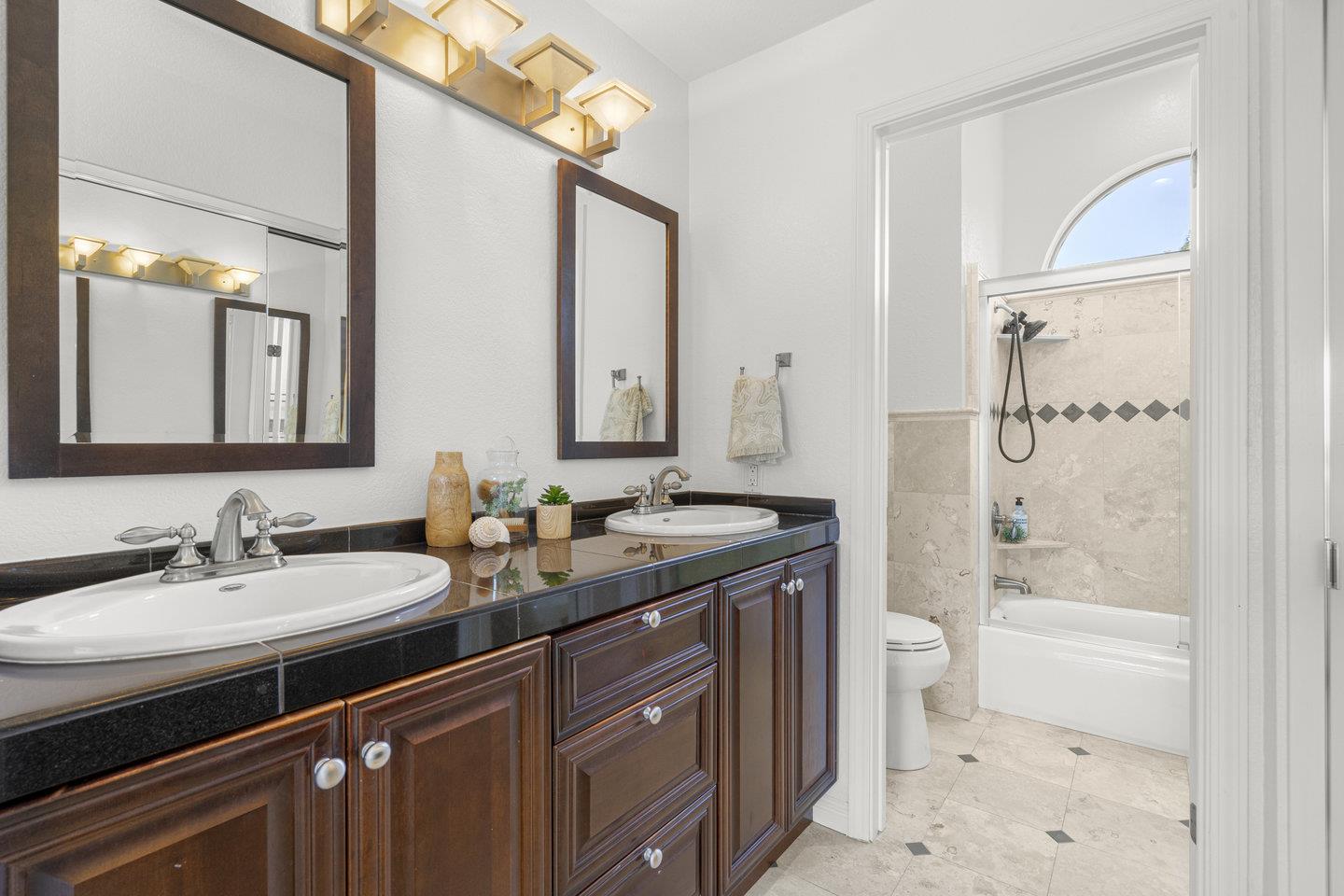 Detail Gallery Image 22 of 32 For 873 Boardwalk Pl, Redwood Shores,  CA 94065 - 2 Beds | 2/1 Baths