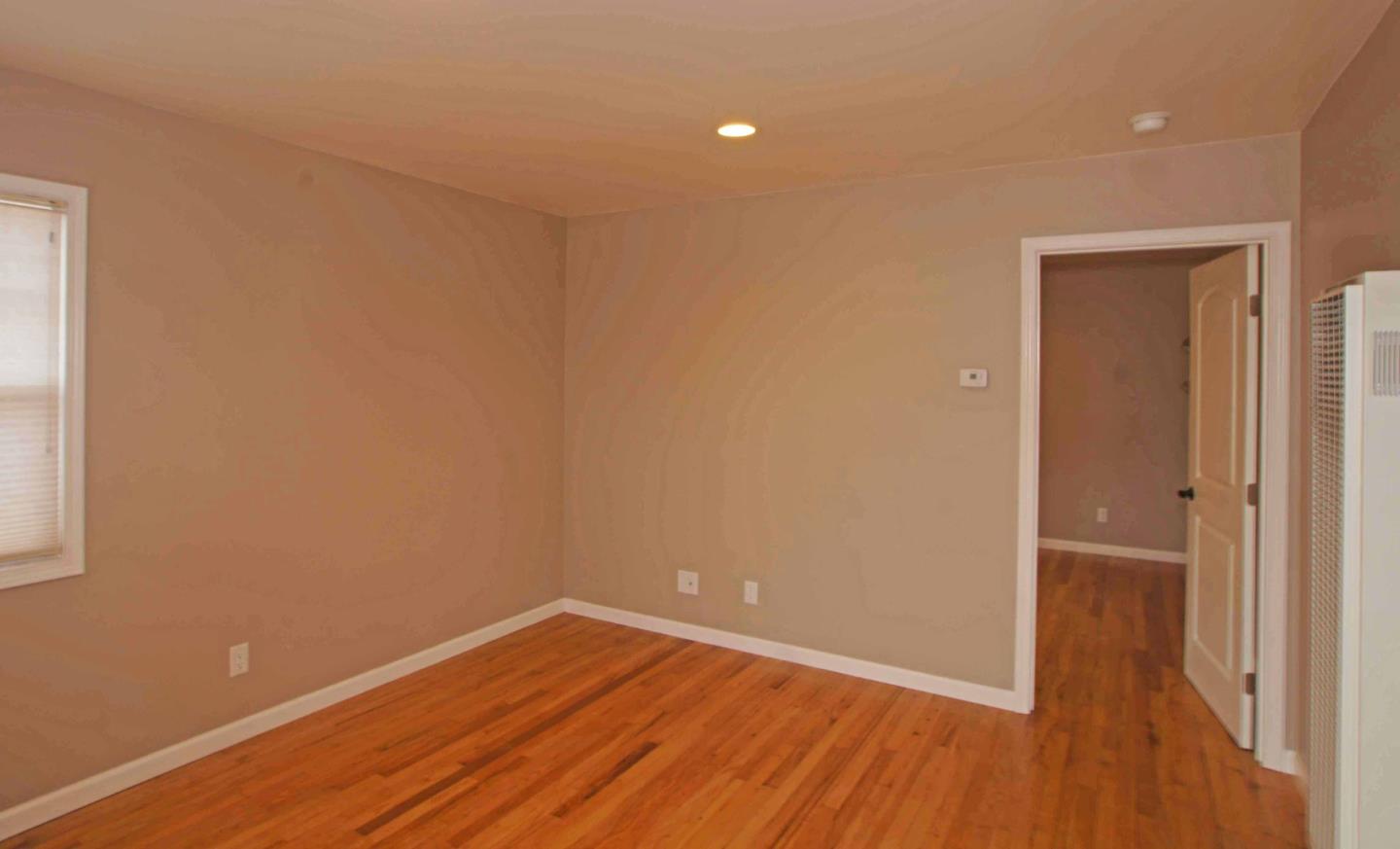 Detail Gallery Image 12 of 24 For 1138 Laurel St, Santa Cruz,  CA 95060 - – Beds | – Baths