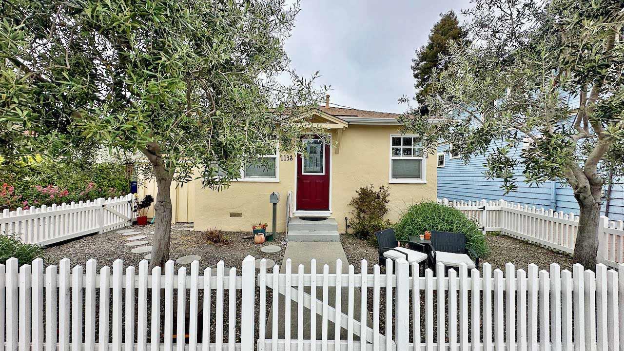 Detail Gallery Image 3 of 24 For 1138 Laurel St, Santa Cruz,  CA 95060 - – Beds | – Baths