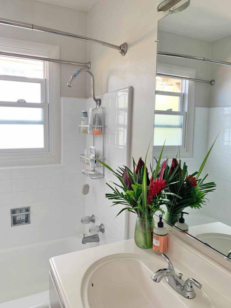 Detail Gallery Image 9 of 24 For 1138 Laurel St, Santa Cruz,  CA 95060 - – Beds | – Baths