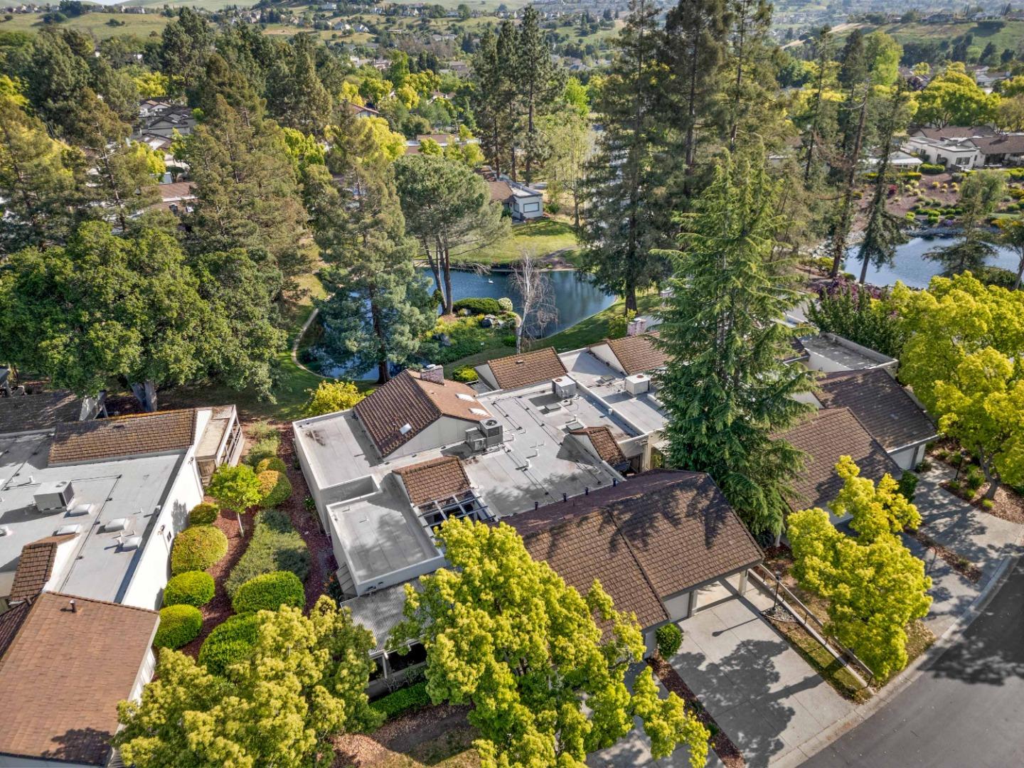 Detail Gallery Image 32 of 40 For 6139 Montgomery Pl, San Jose,  CA 95135 - 2 Beds | 2 Baths