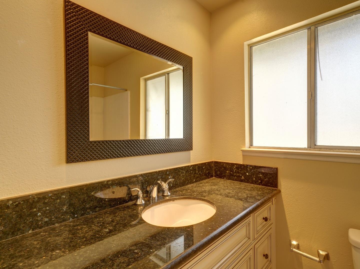 Detail Gallery Image 13 of 20 For 1750 Prefumo Canyon Rd #66,  San Luis Obispo,  CA 93405 - 2 Beds | 1/1 Baths