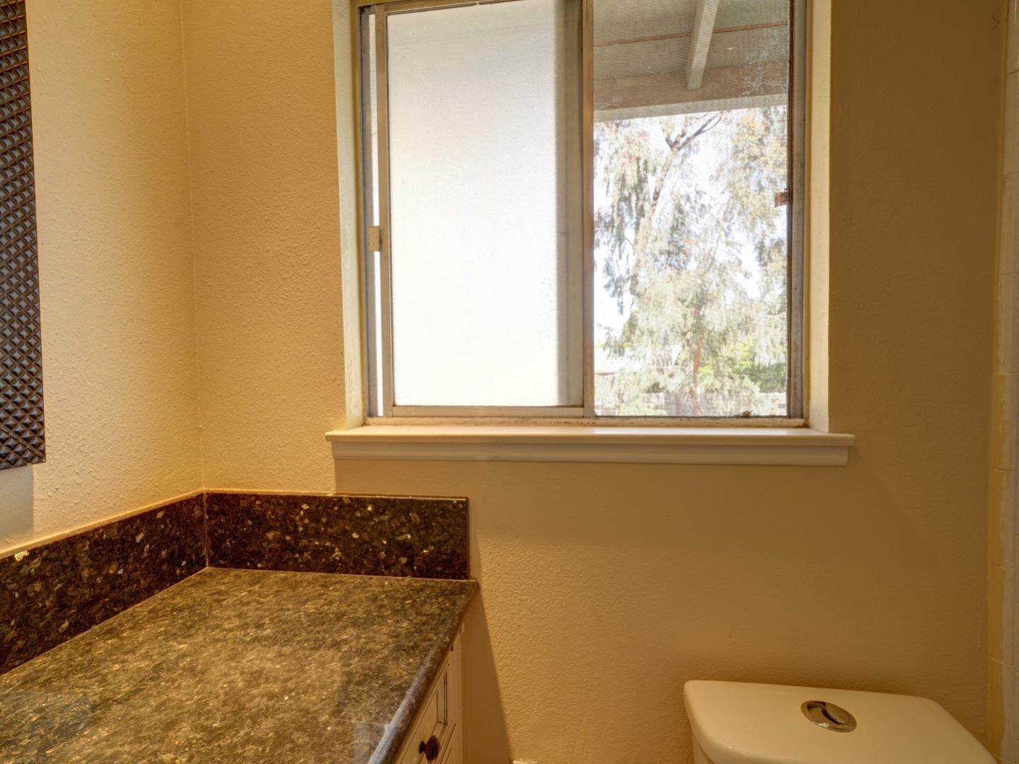 Detail Gallery Image 15 of 20 For 1750 Prefumo Canyon Rd #66,  San Luis Obispo,  CA 93405 - 2 Beds | 1/1 Baths