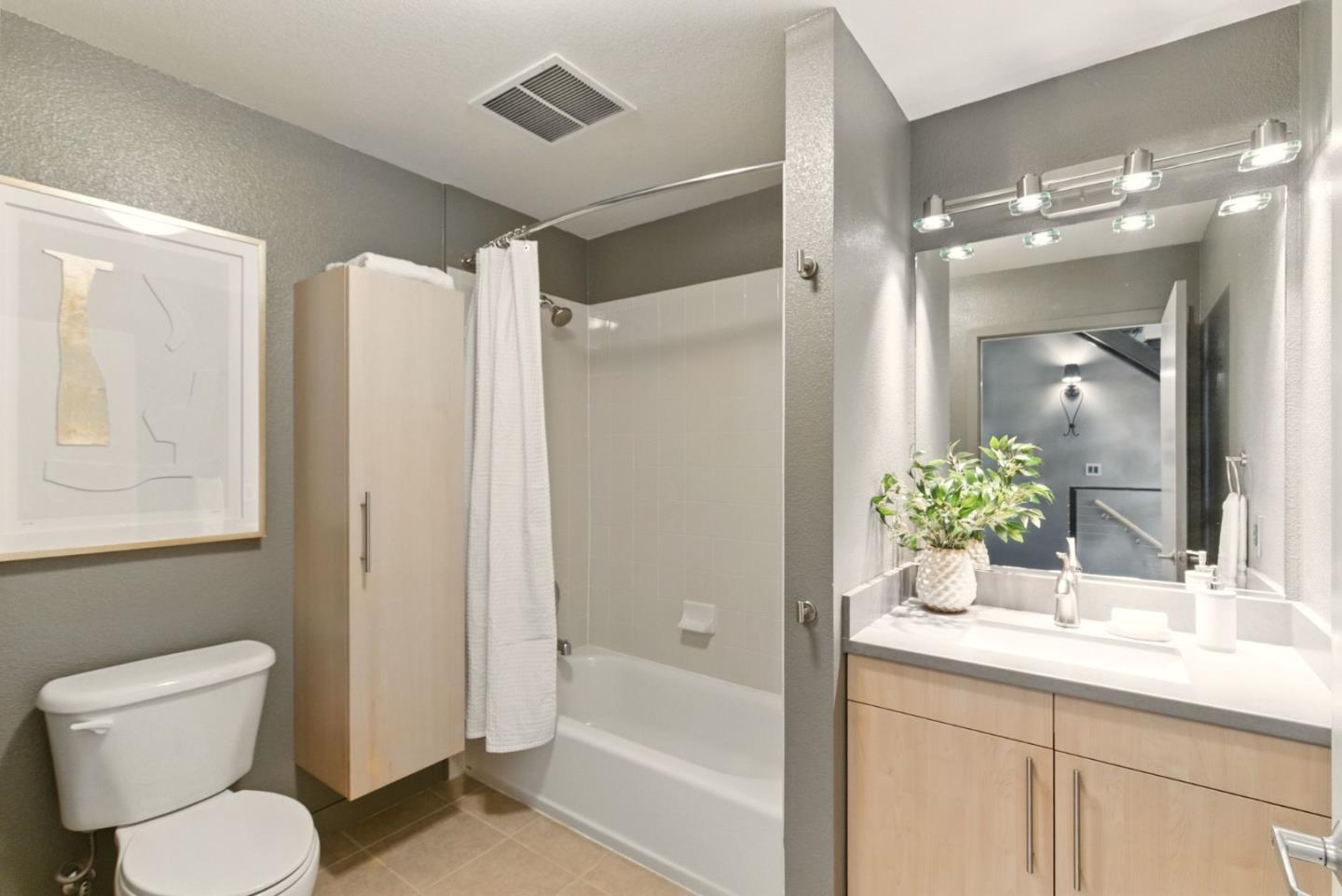 Detail Gallery Image 17 of 39 For 88 Bush St #2105,  San Jose,  CA 95126 - 2 Beds | 2 Baths
