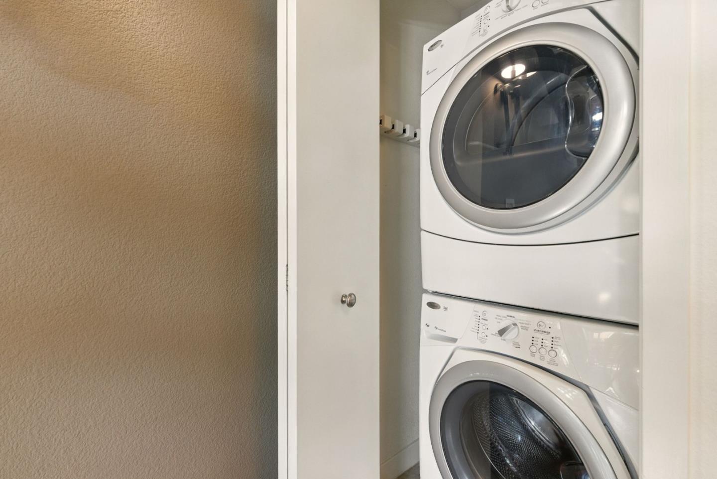 Detail Gallery Image 18 of 39 For 88 Bush St #2105,  San Jose,  CA 95126 - 2 Beds | 2 Baths