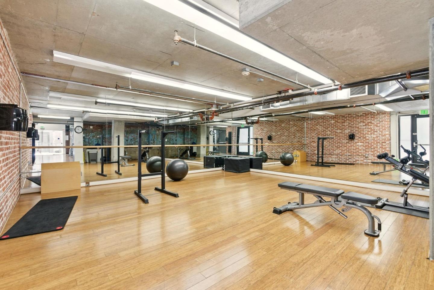 Detail Gallery Image 20 of 39 For 88 Bush St #2105,  San Jose,  CA 95126 - 2 Beds | 2 Baths