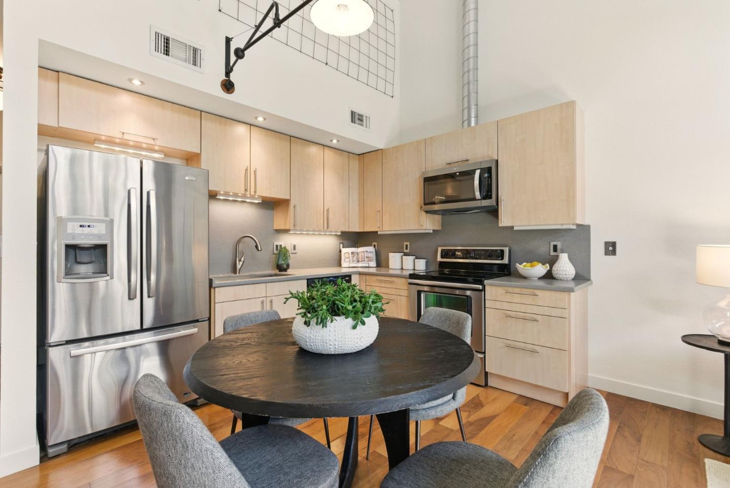 Detail Gallery Image 6 of 39 For 88 Bush St #2105,  San Jose,  CA 95126 - 2 Beds | 2 Baths