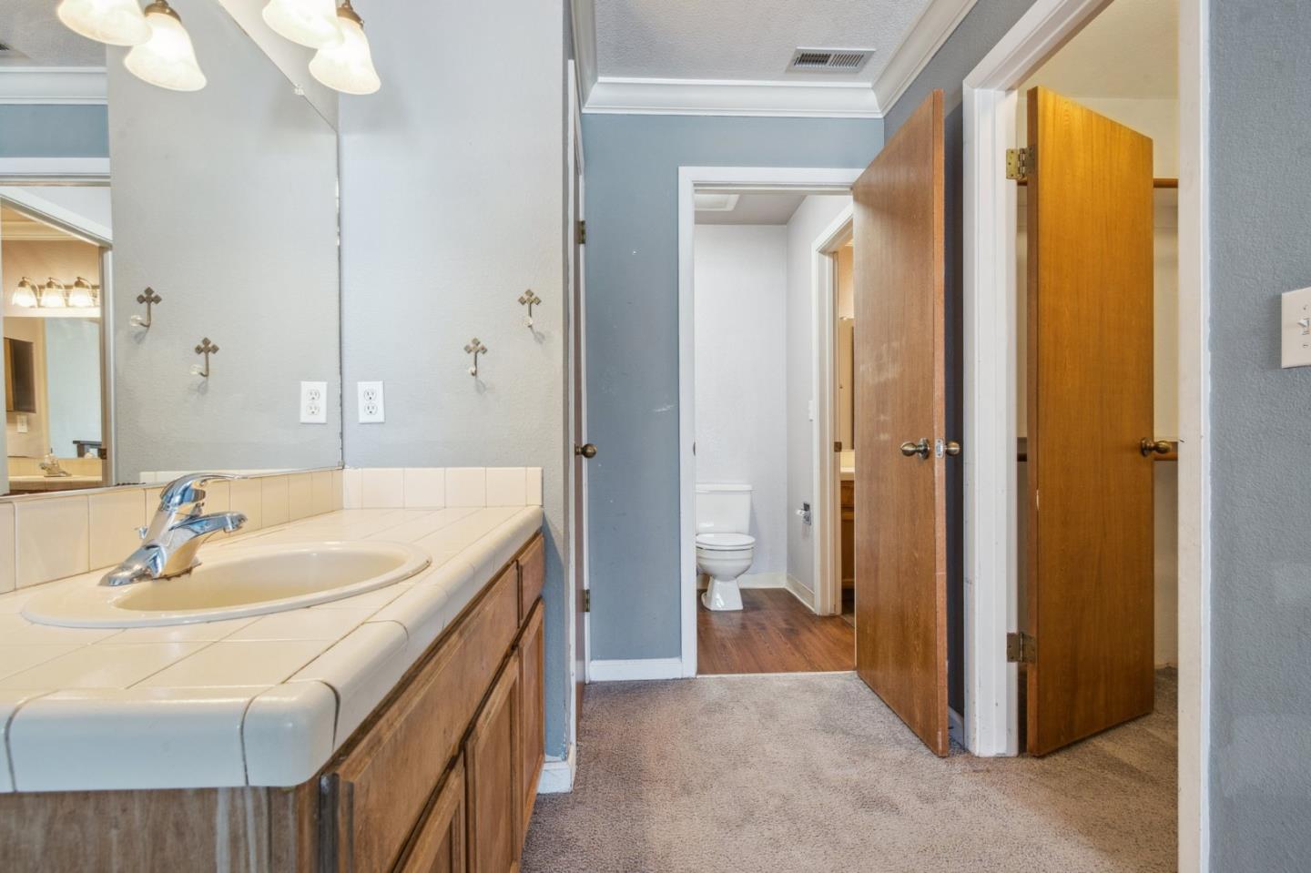 Detail Gallery Image 20 of 25 For 19216 Center St #B,  Castro Valley,  CA 94546 - 2 Beds | 1/1 Baths