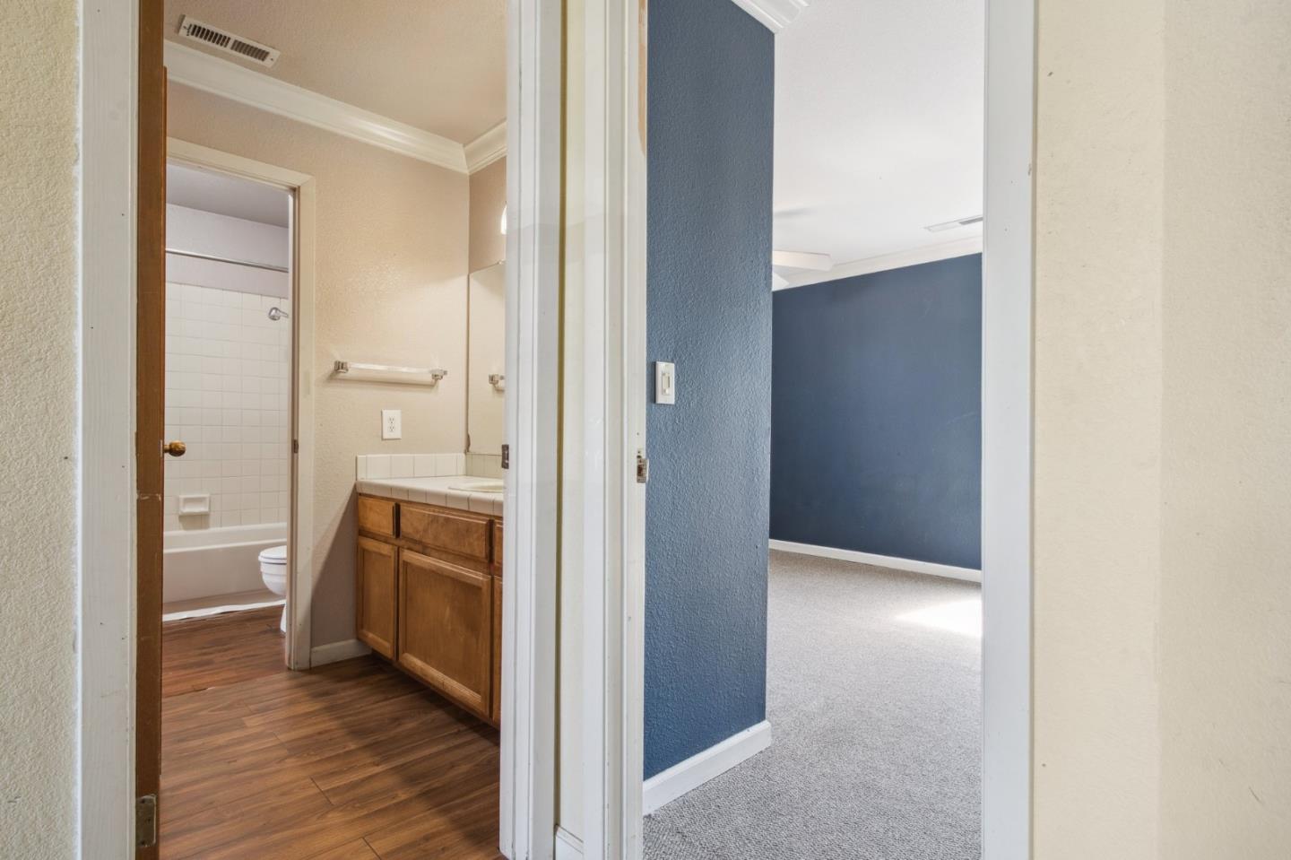Detail Gallery Image 25 of 25 For 19216 Center St #B,  Castro Valley,  CA 94546 - 2 Beds | 1/1 Baths