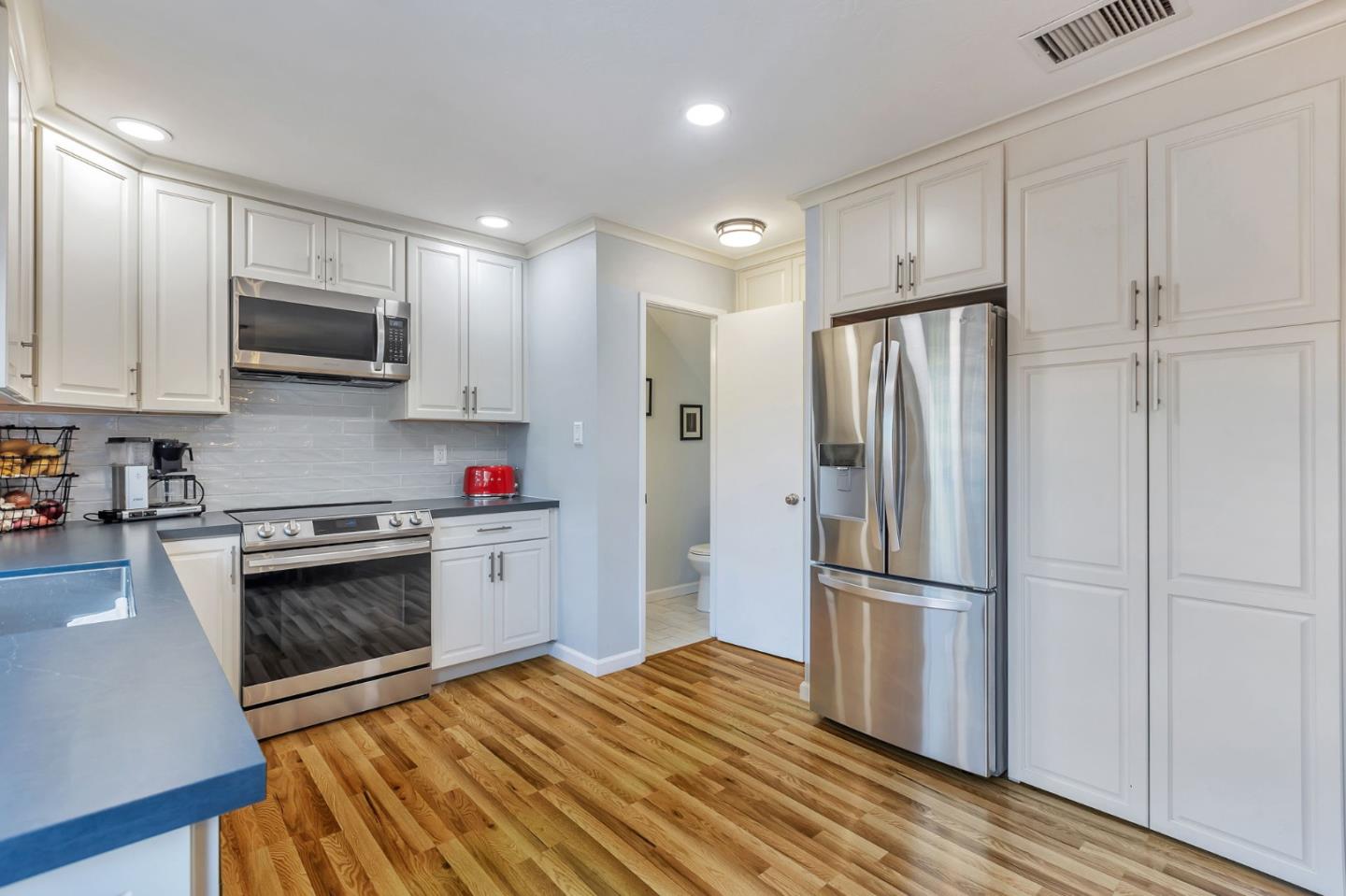 Detail Gallery Image 10 of 32 For 5490 Don Diego Ct, San Jose,  CA 95123 - 2 Beds | 1/1 Baths
