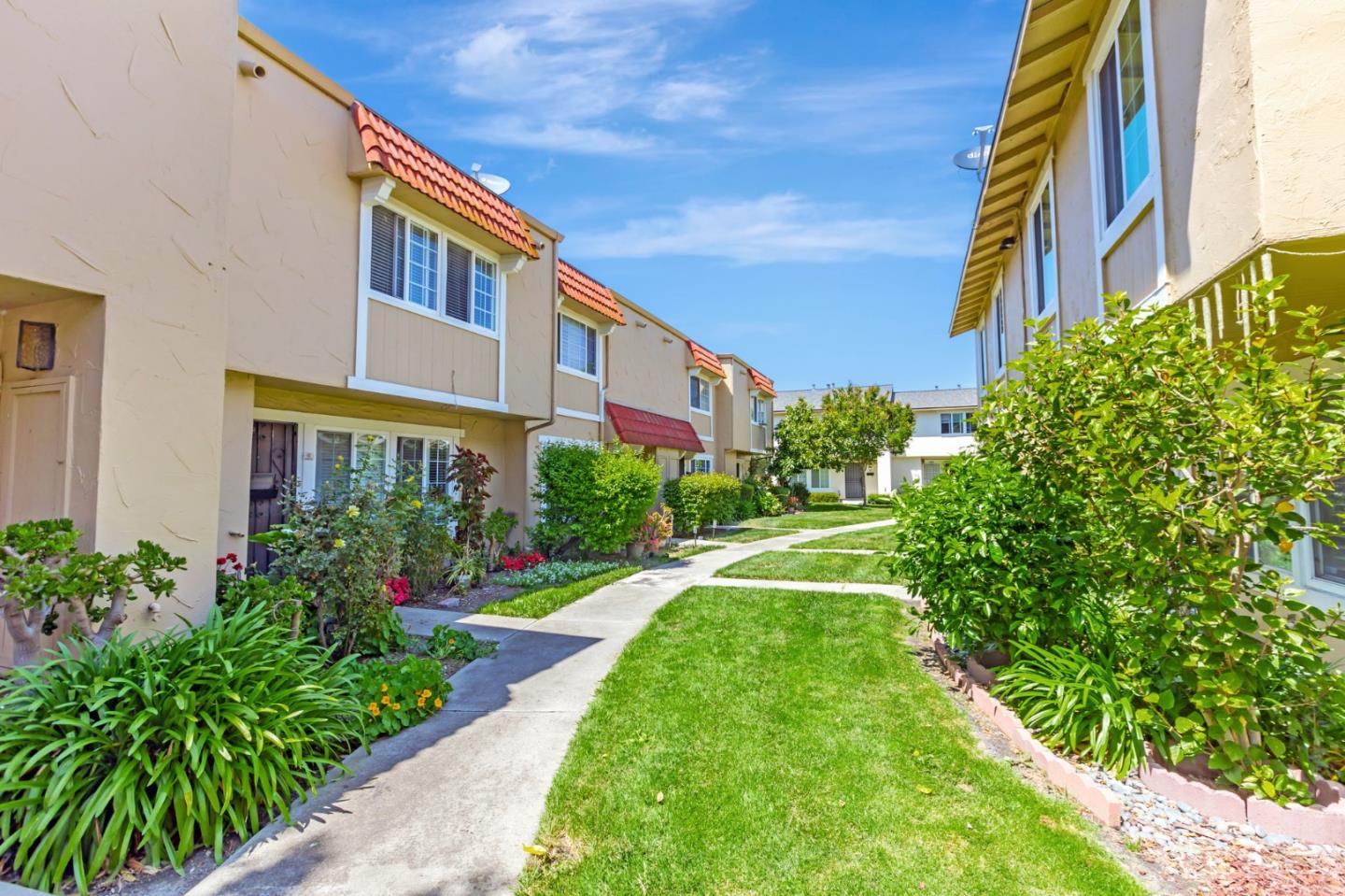 Detail Gallery Image 3 of 32 For 5490 Don Diego Ct, San Jose,  CA 95123 - 2 Beds | 1/1 Baths
