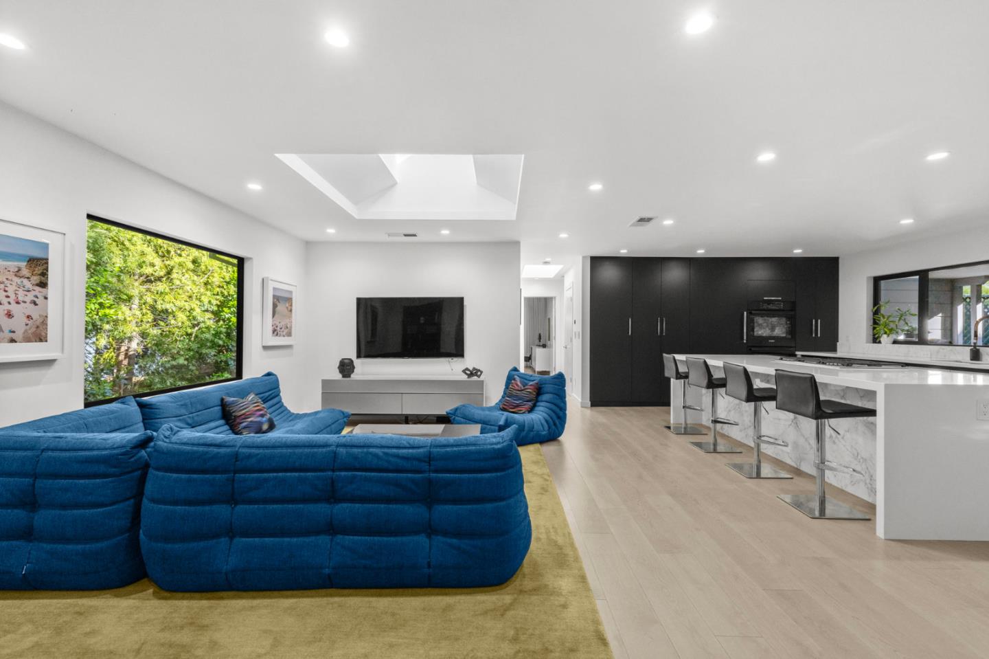 Detail Gallery Image 23 of 86 For 244 Roblar Ave, Hillsborough,  CA 94010 - 3 Beds | 3/1 Baths