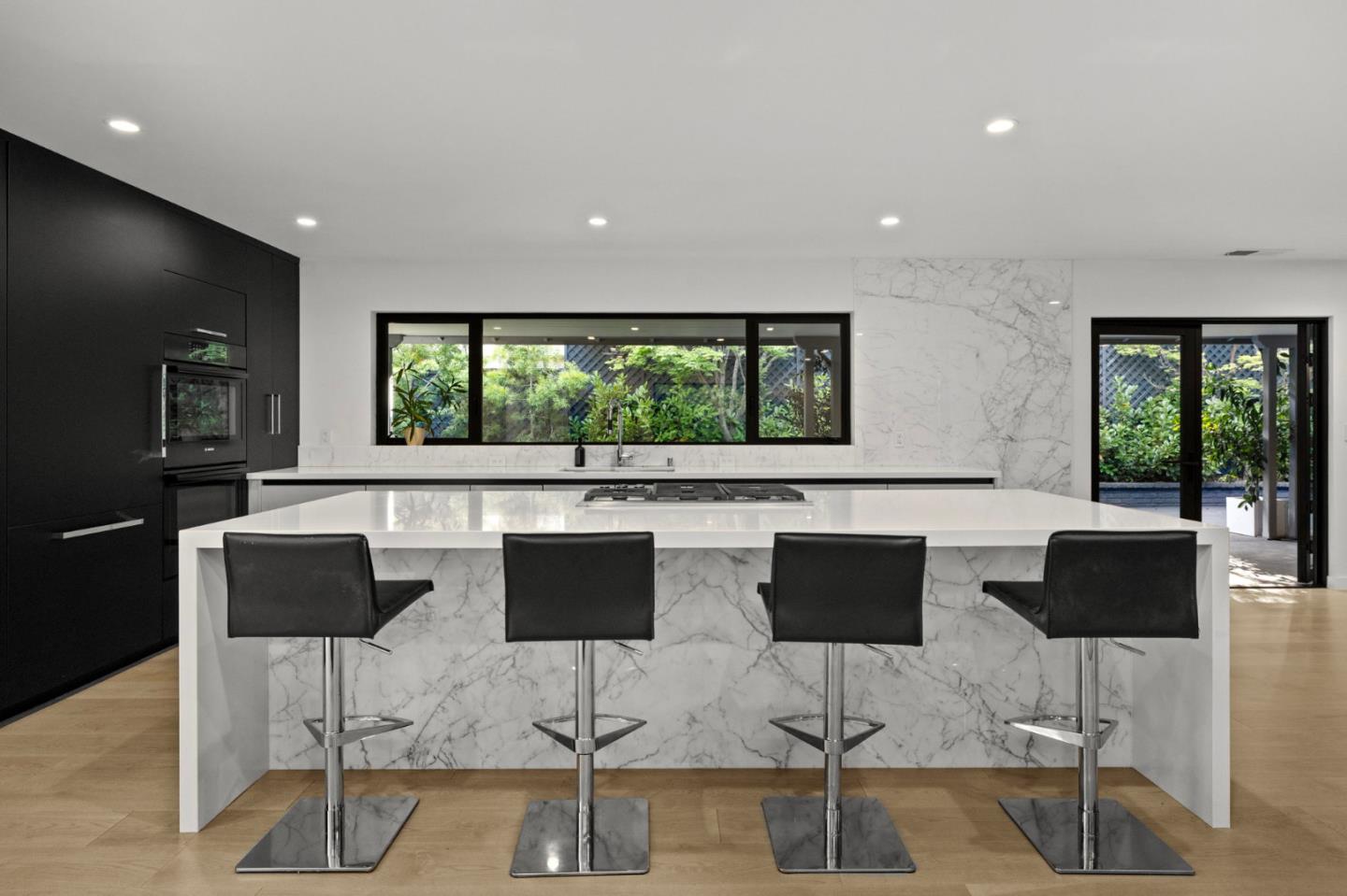 Detail Gallery Image 29 of 86 For 244 Roblar Ave, Hillsborough,  CA 94010 - 3 Beds | 3/1 Baths
