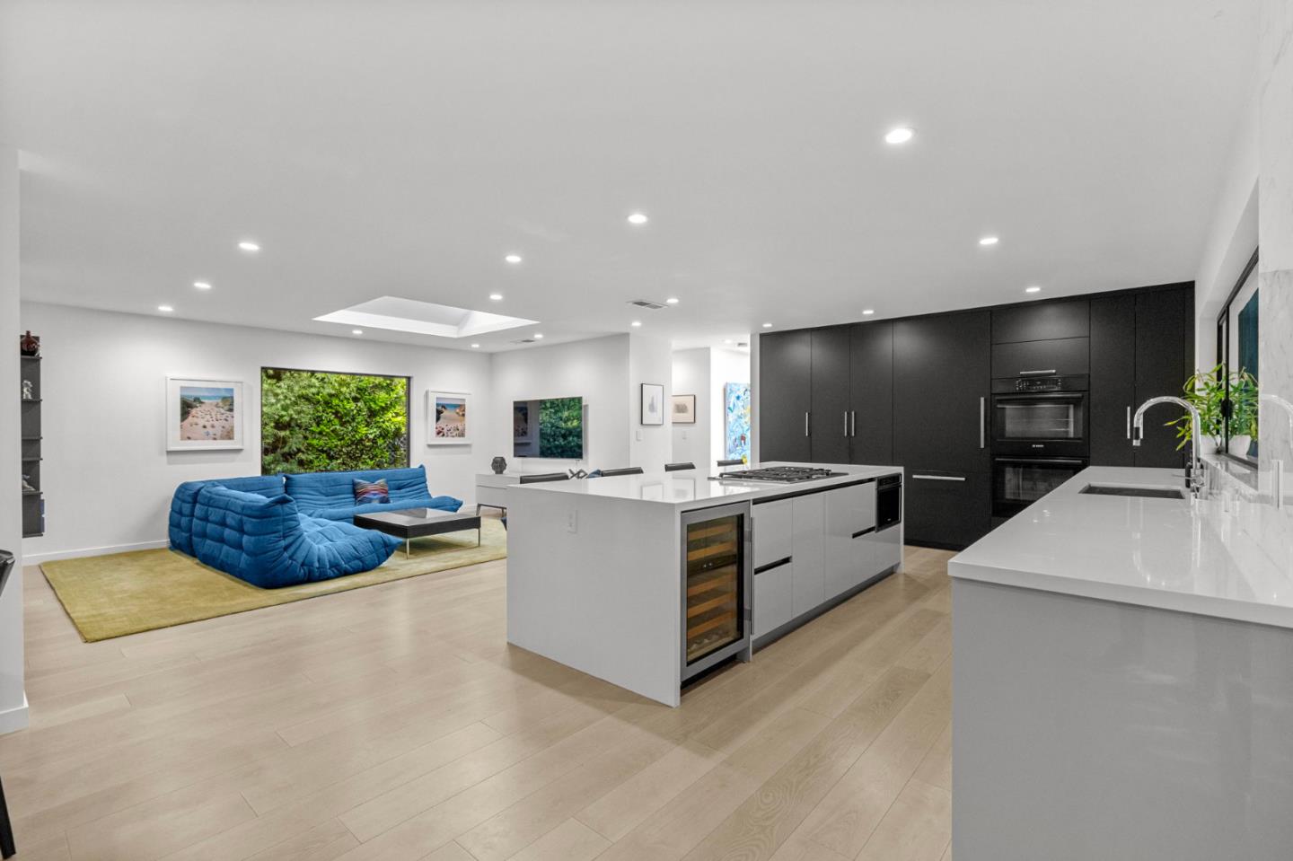 Detail Gallery Image 32 of 86 For 244 Roblar Ave, Hillsborough,  CA 94010 - 3 Beds | 3/1 Baths
