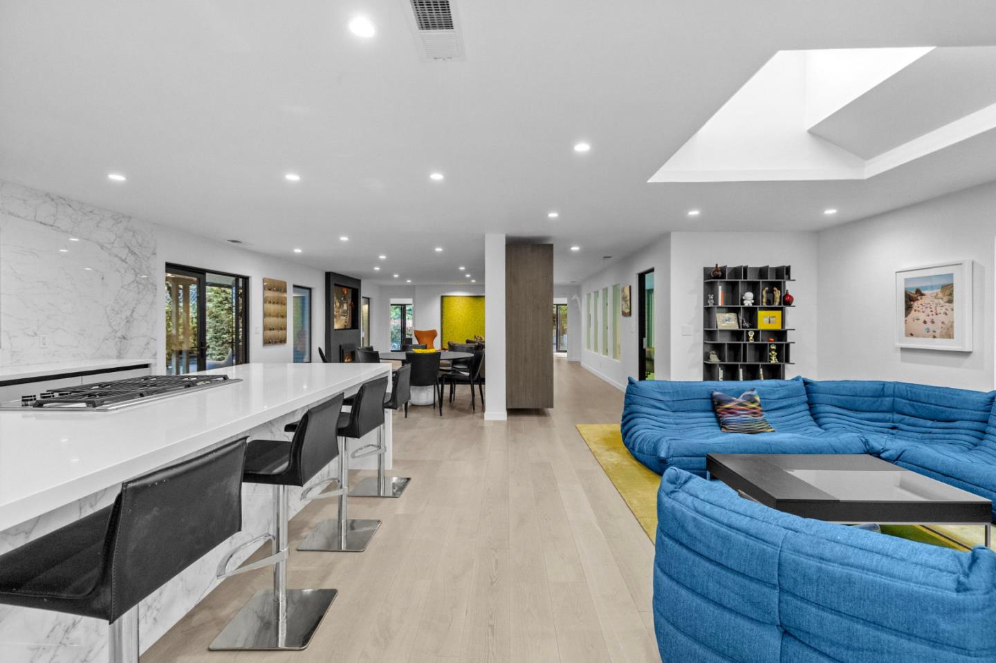 Detail Gallery Image 38 of 86 For 244 Roblar Ave, Hillsborough,  CA 94010 - 3 Beds | 3/1 Baths