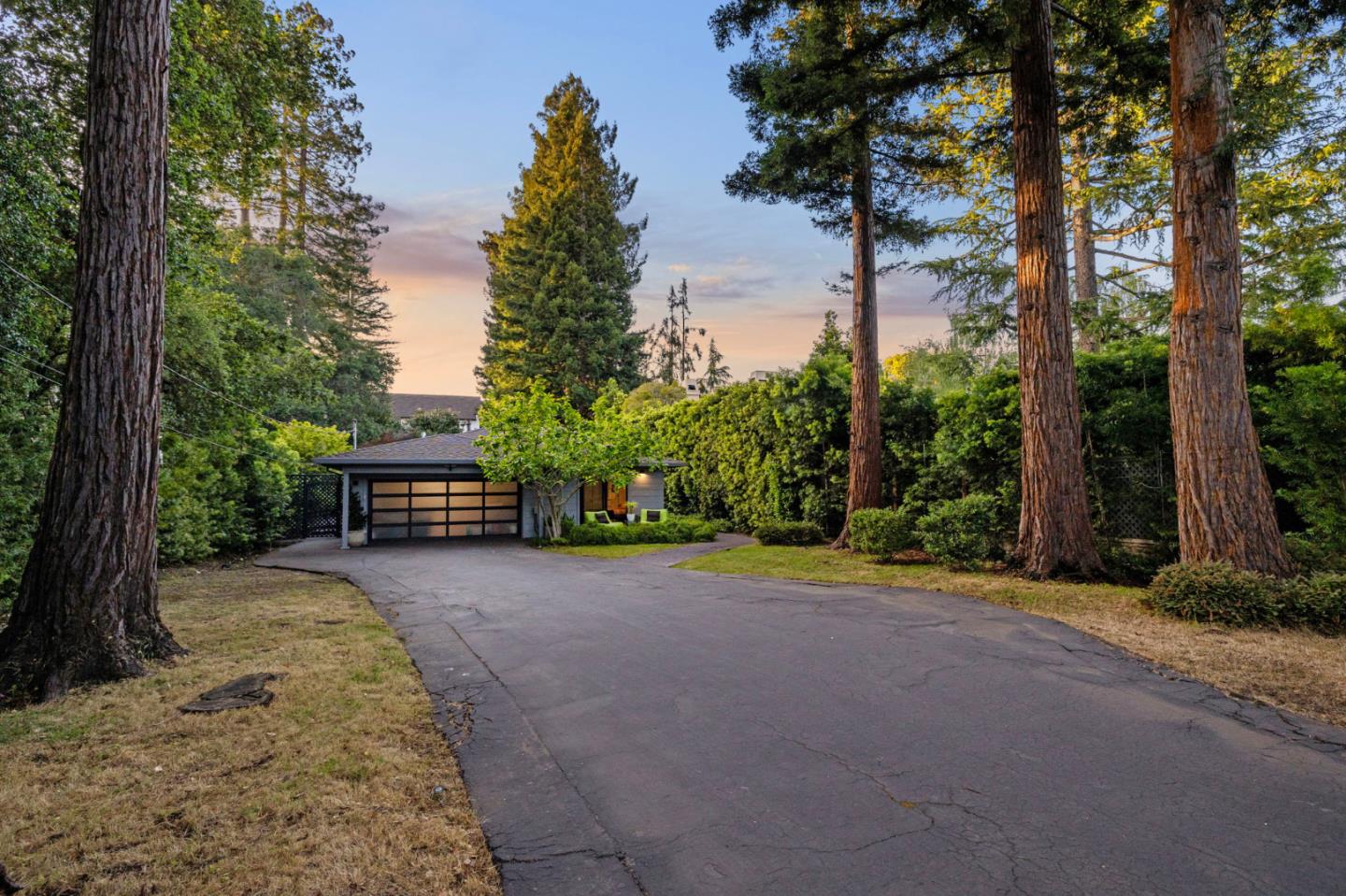 Detail Gallery Image 4 of 86 For 244 Roblar Ave, Hillsborough,  CA 94010 - 3 Beds | 3/1 Baths