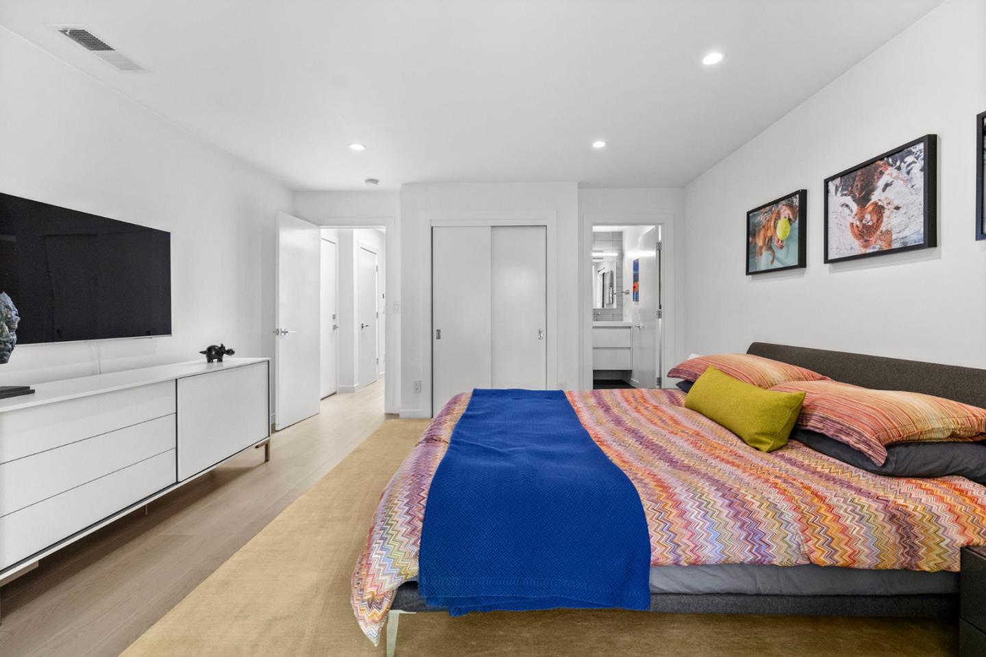 Detail Gallery Image 57 of 86 For 244 Roblar Ave, Hillsborough,  CA 94010 - 3 Beds | 3/1 Baths