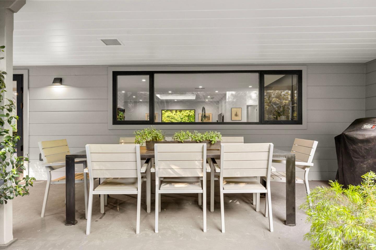 Detail Gallery Image 65 of 86 For 244 Roblar Ave, Hillsborough,  CA 94010 - 3 Beds | 3/1 Baths