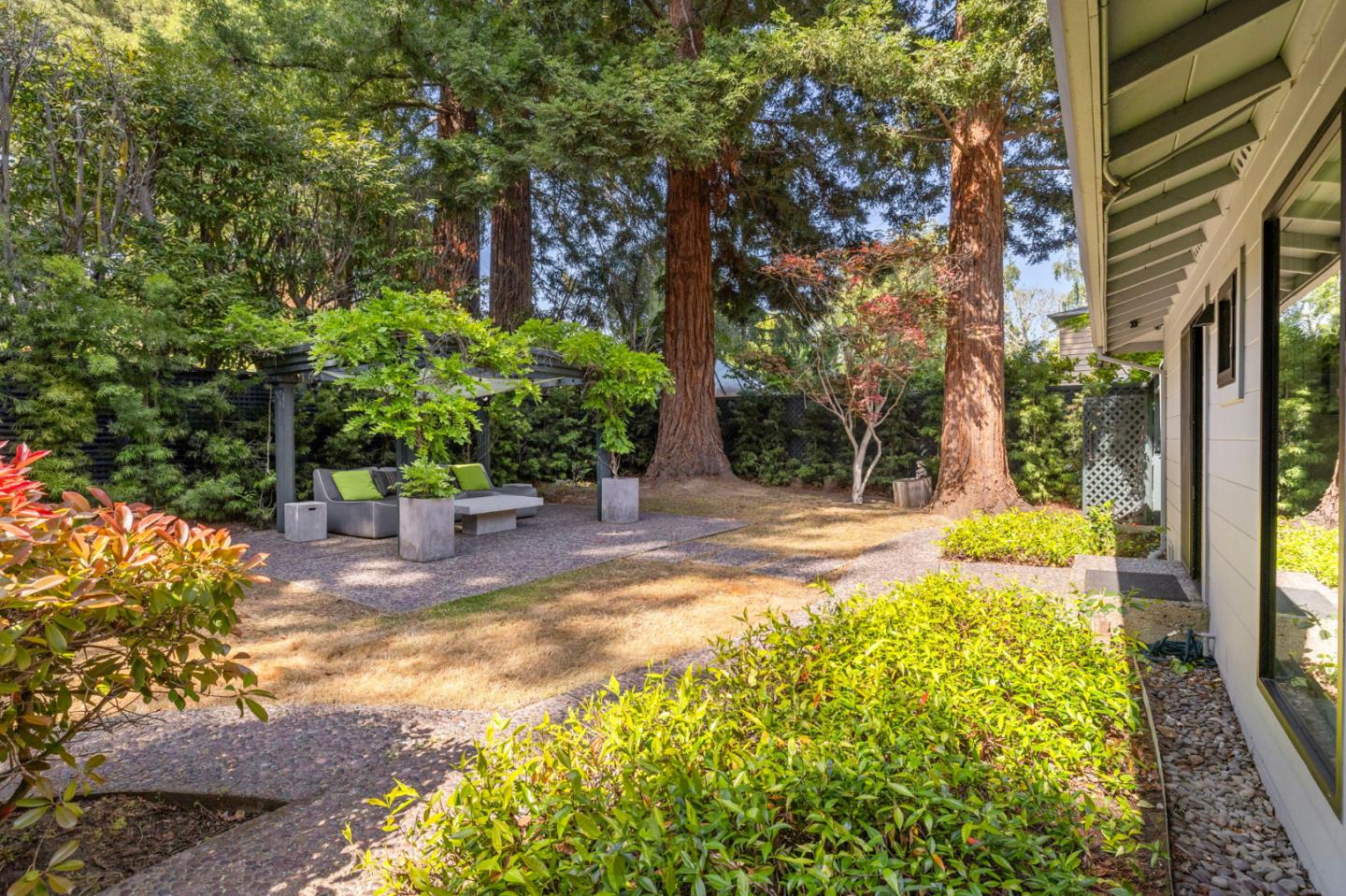 Detail Gallery Image 68 of 86 For 244 Roblar Ave, Hillsborough,  CA 94010 - 3 Beds | 3/1 Baths
