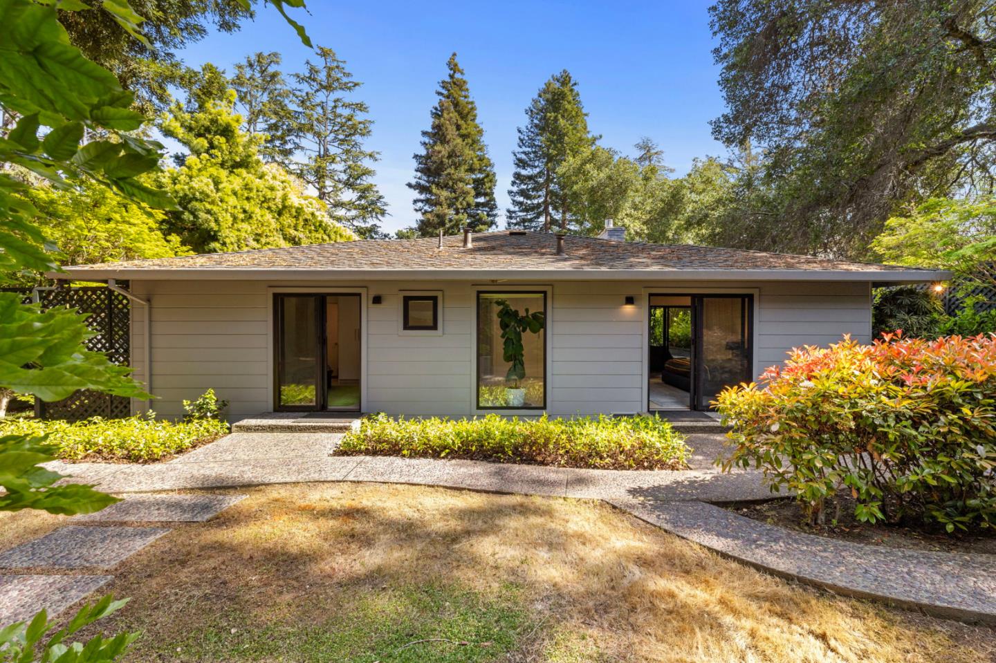 Detail Gallery Image 73 of 86 For 244 Roblar Ave, Hillsborough,  CA 94010 - 3 Beds | 3/1 Baths