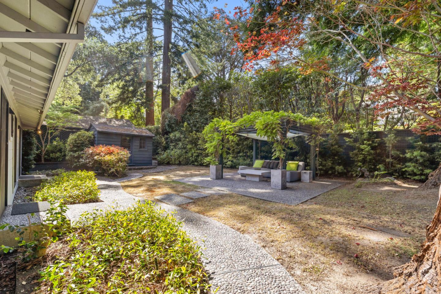 Detail Gallery Image 77 of 86 For 244 Roblar Ave, Hillsborough,  CA 94010 - 3 Beds | 3/1 Baths