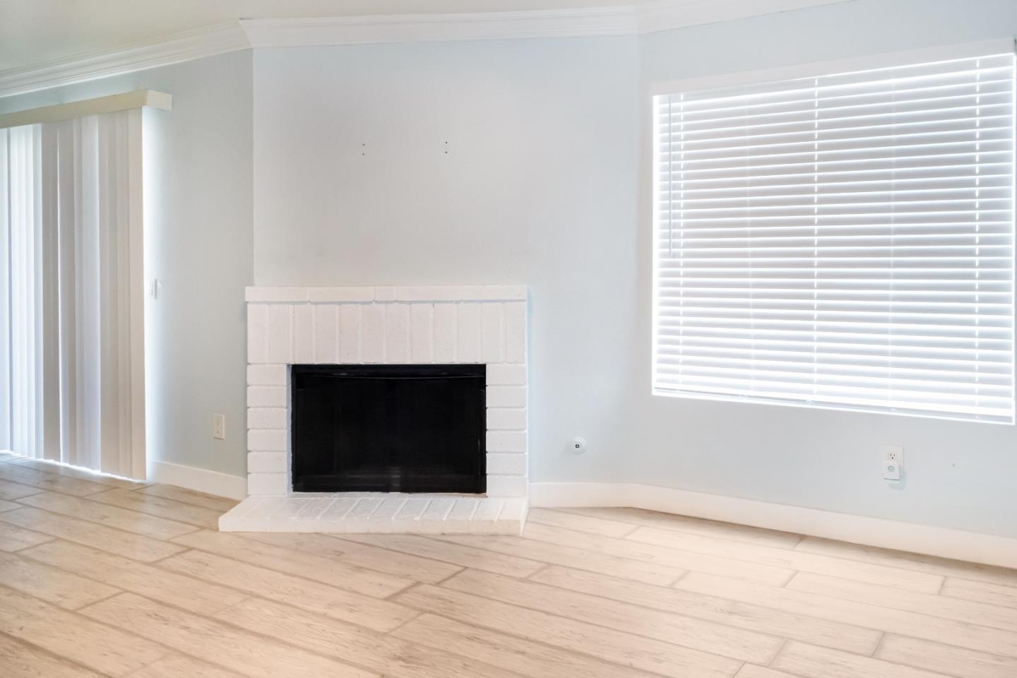 Detail Gallery Image 4 of 23 For 1025 N Tippecanoe Ave #112,  San Bernardino,  CA 92410 - 2 Beds | 2 Baths