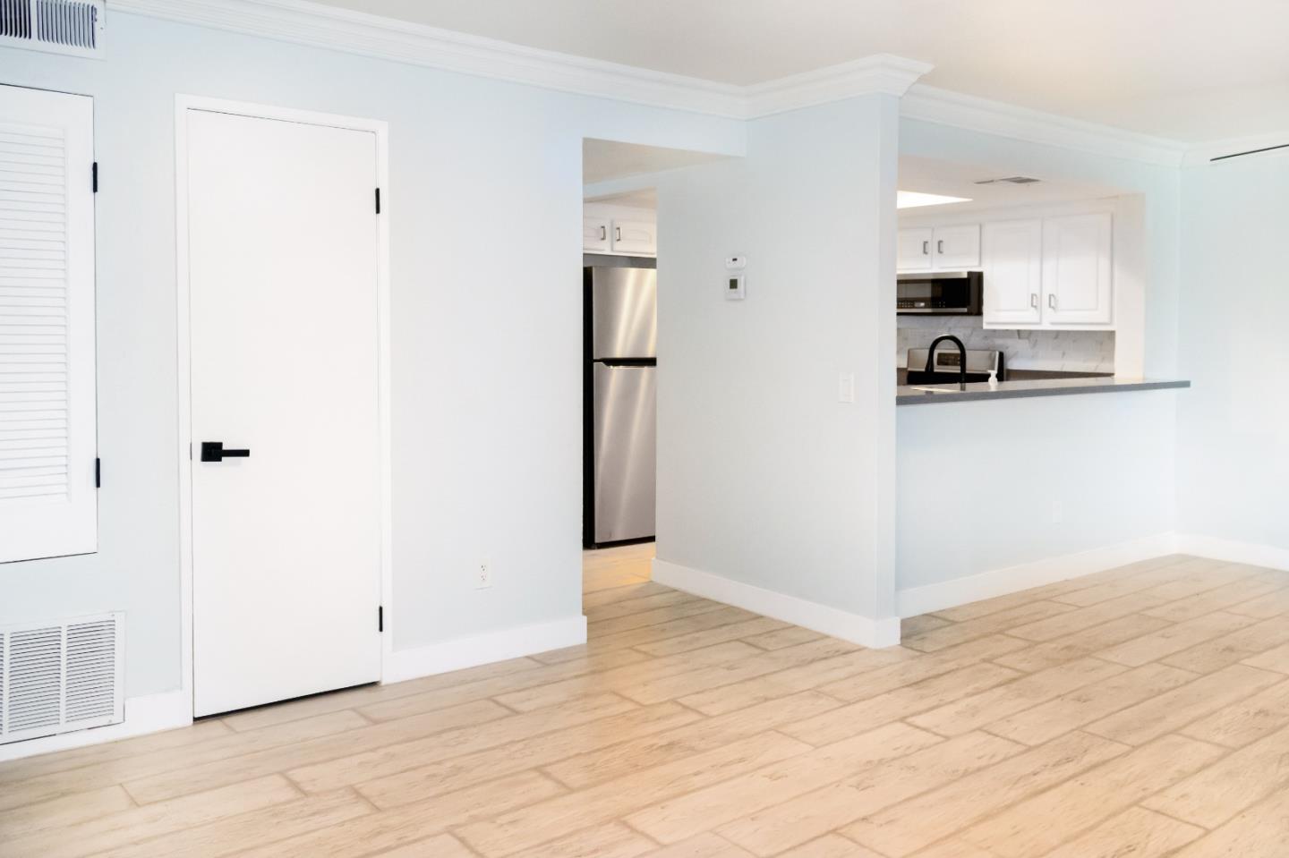 Detail Gallery Image 6 of 23 For 1025 N Tippecanoe Ave #112,  San Bernardino,  CA 92410 - 2 Beds | 2 Baths
