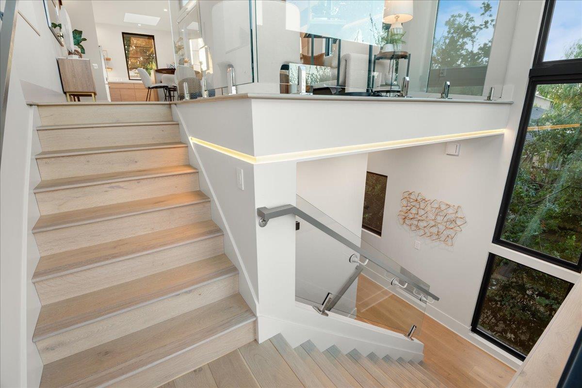 Detail Gallery Image 17 of 50 For 1627 Shirley Ave, Los Altos,  CA 94024 - 5 Beds | 4/1 Baths