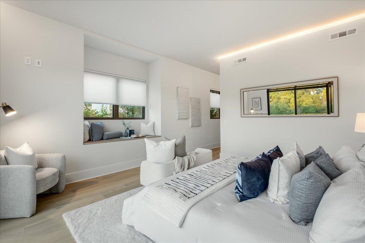 Detail Gallery Image 21 of 50 For 1627 Shirley Ave, Los Altos,  CA 94024 - 5 Beds | 4/1 Baths