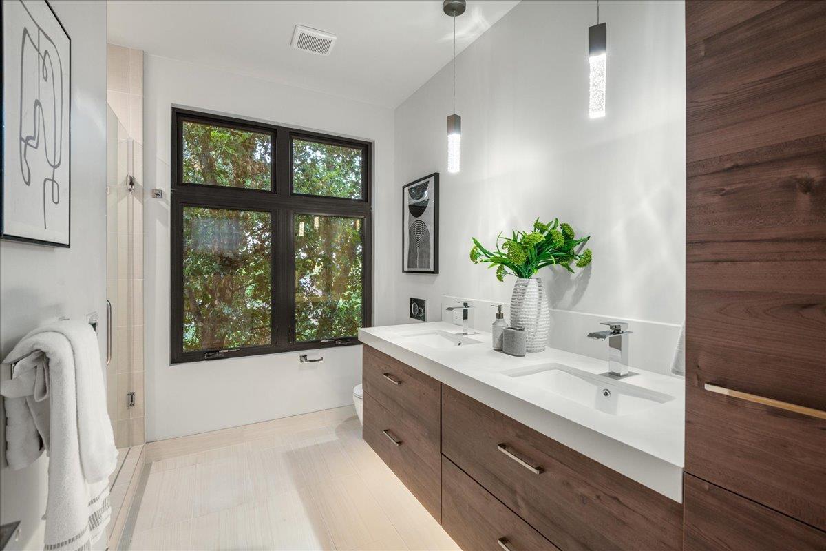 Detail Gallery Image 22 of 50 For 1627 Shirley Ave, Los Altos,  CA 94024 - 5 Beds | 4/1 Baths