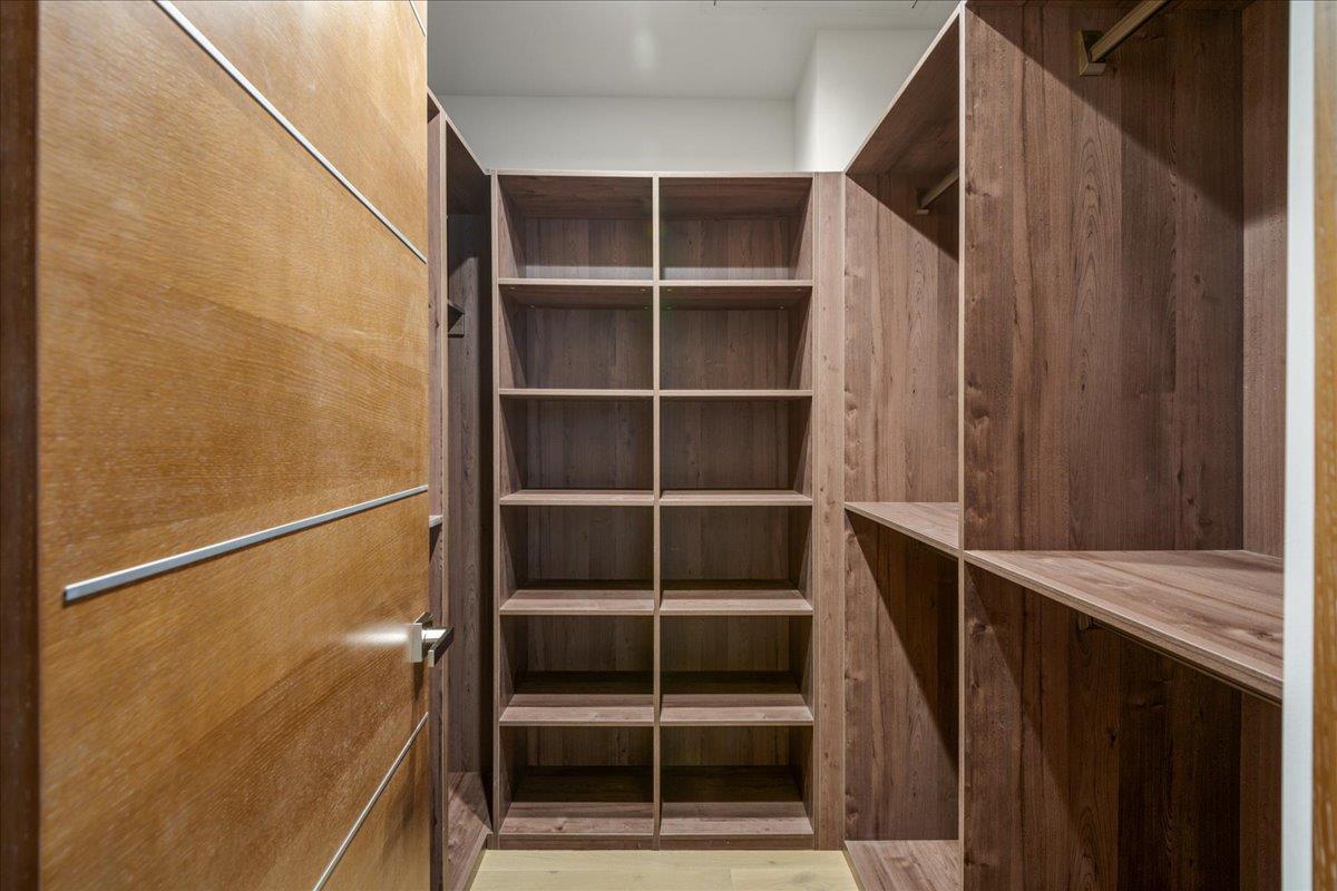 Detail Gallery Image 24 of 50 For 1627 Shirley Ave, Los Altos,  CA 94024 - 5 Beds | 4/1 Baths