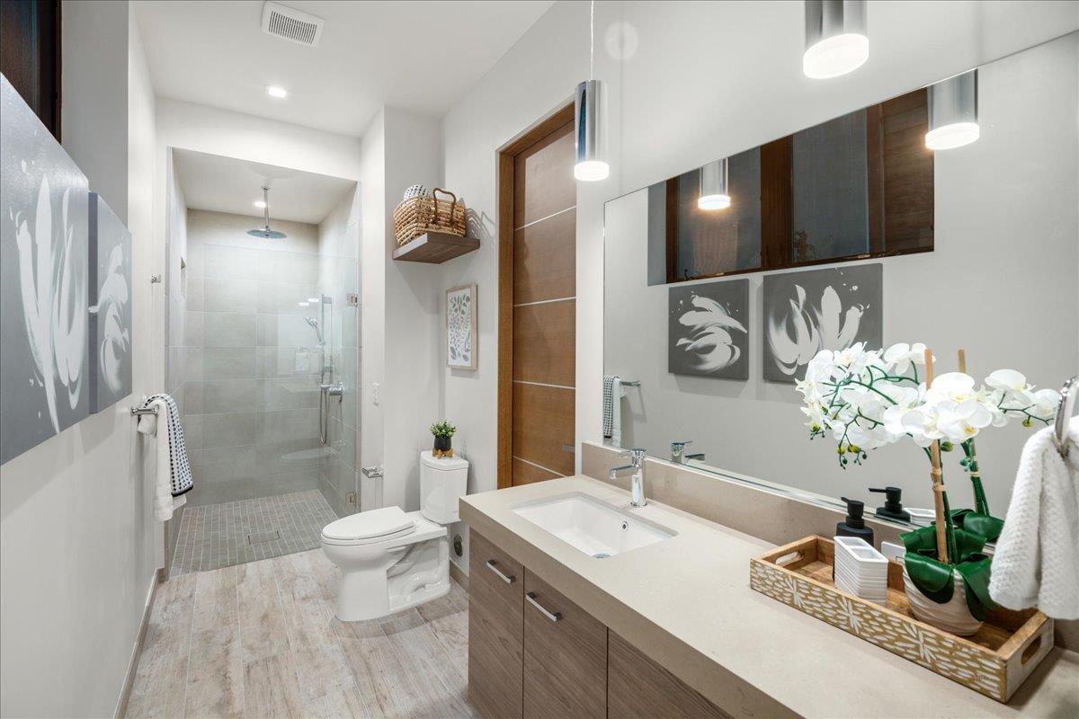 Detail Gallery Image 32 of 50 For 1627 Shirley Ave, Los Altos,  CA 94024 - 5 Beds | 4/1 Baths