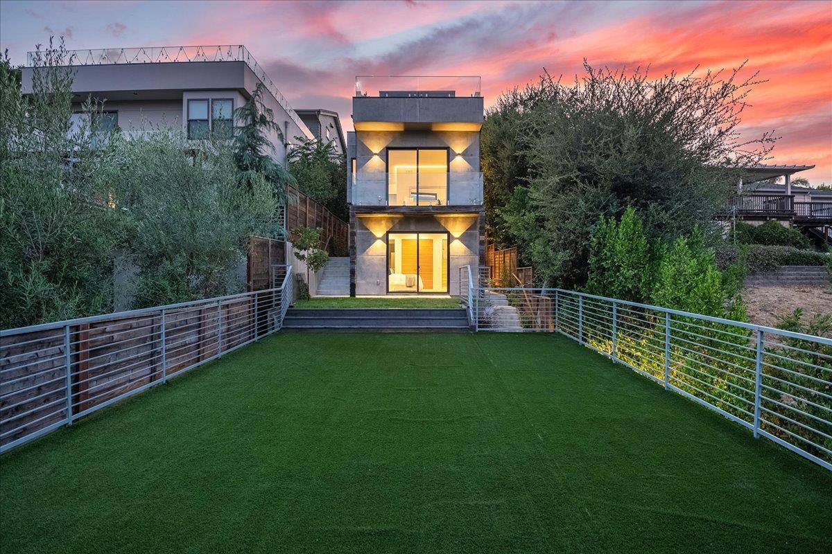 Detail Gallery Image 47 of 50 For 1627 Shirley Ave, Los Altos,  CA 94024 - 5 Beds | 4/1 Baths