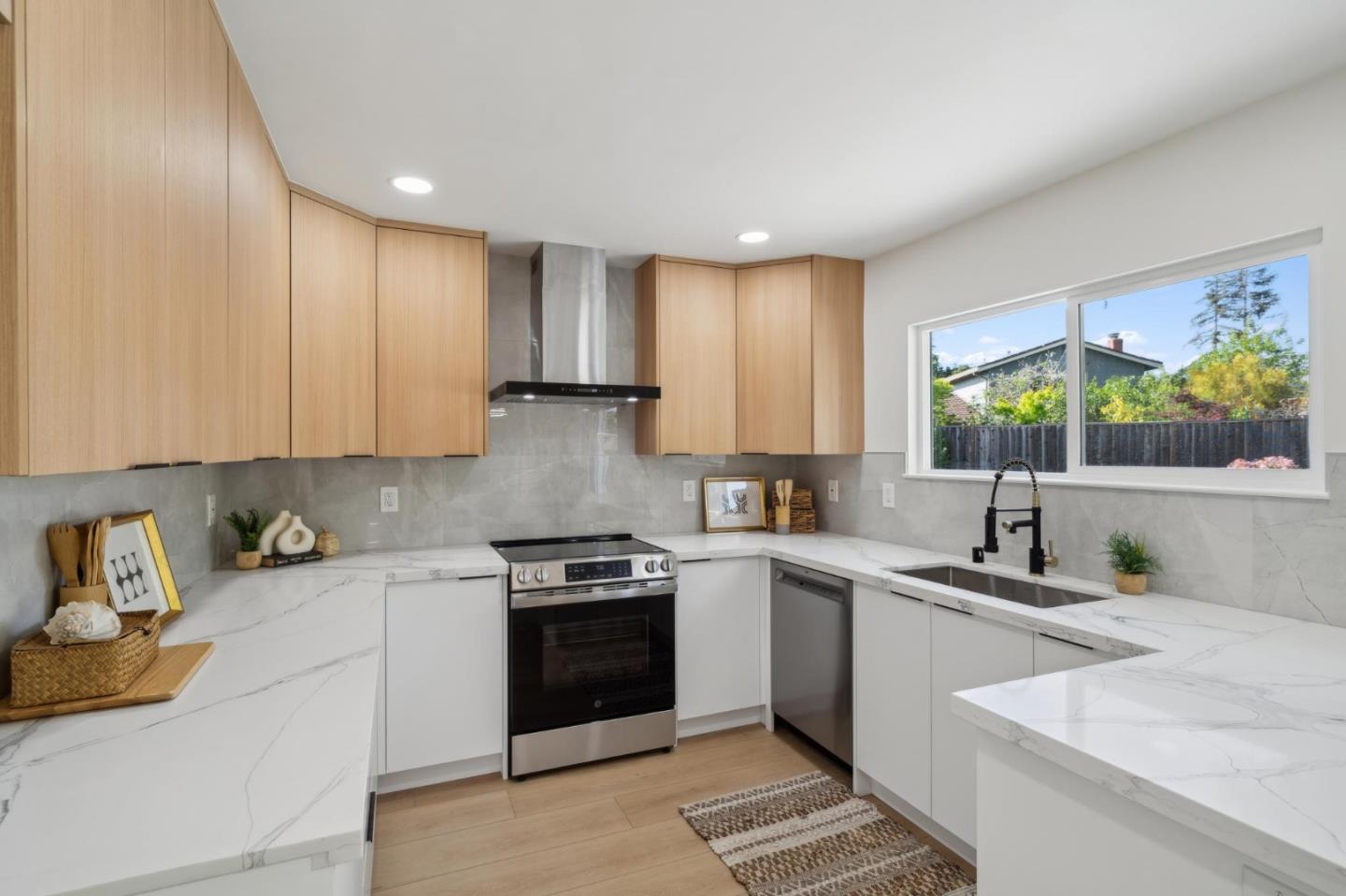 Detail Gallery Image 13 of 45 For 3431 Sagewood Ln, San Jose,  CA 95132 - 4 Beds | 2/1 Baths