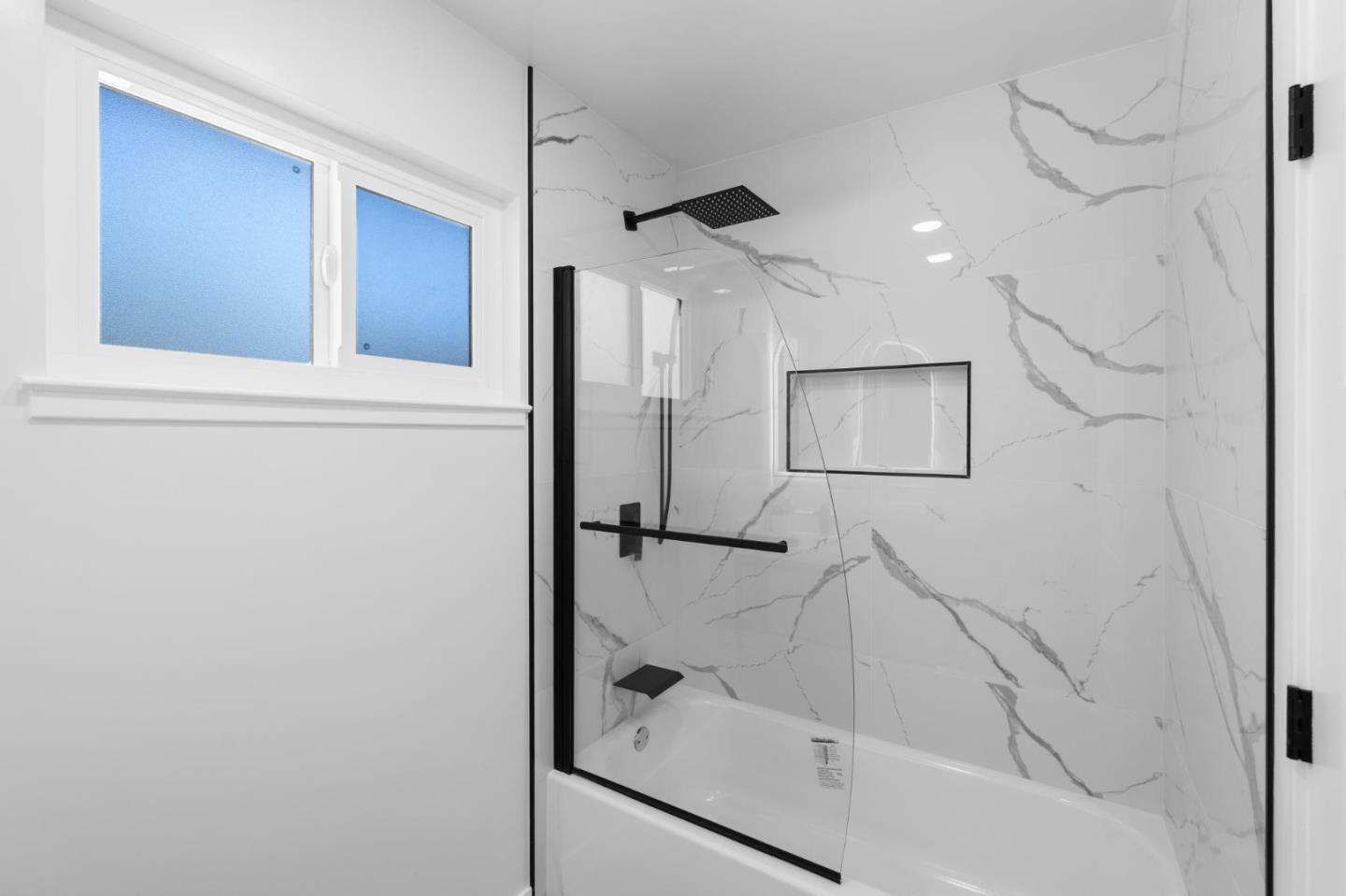 Detail Gallery Image 36 of 45 For 3431 Sagewood Ln, San Jose,  CA 95132 - 4 Beds | 2/1 Baths