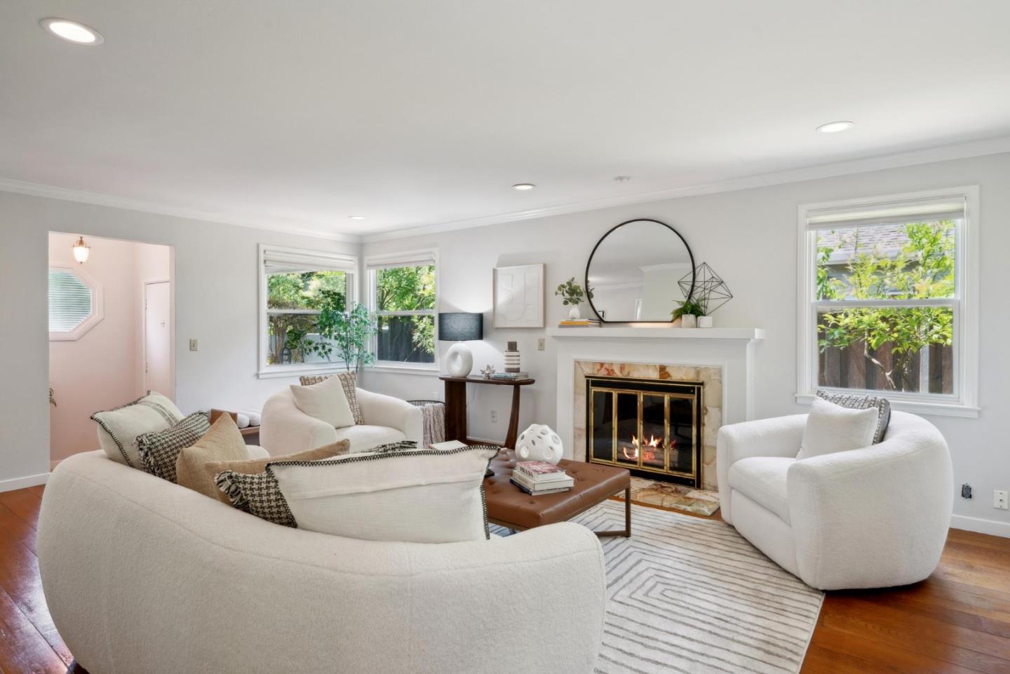 Detail Gallery Image 12 of 34 For 1230 Crane St, Menlo Park,  CA 94025 - 3 Beds | 2 Baths
