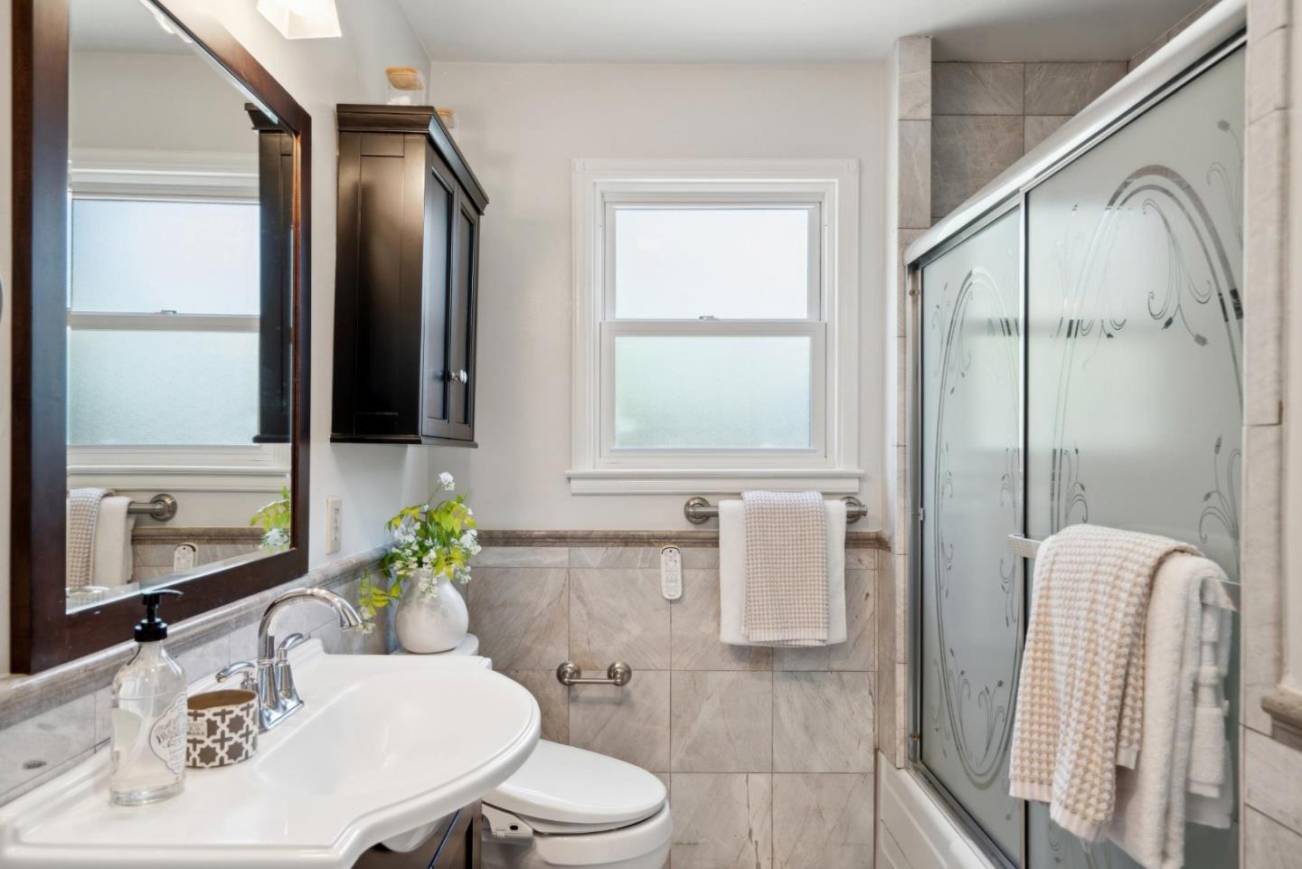Detail Gallery Image 29 of 34 For 1230 Crane St, Menlo Park,  CA 94025 - 3 Beds | 2 Baths