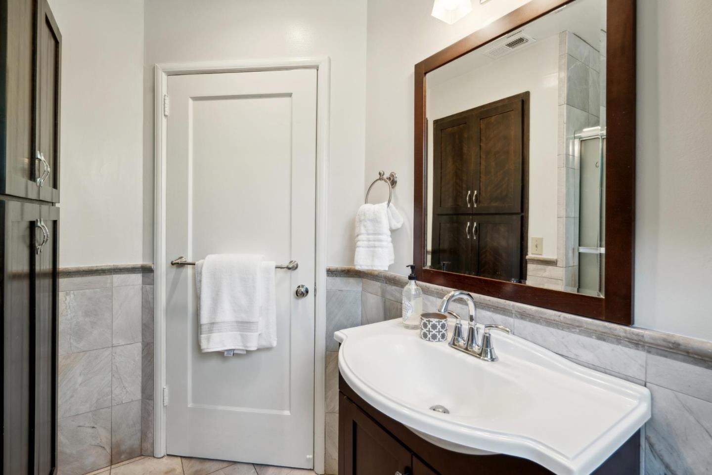 Detail Gallery Image 30 of 34 For 1230 Crane St, Menlo Park,  CA 94025 - 3 Beds | 2 Baths